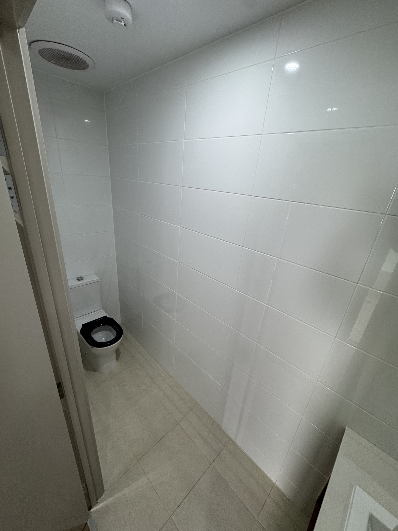 Robust 2 bedroom OOA SDA property with separate adjoining Villa available — Home image 13