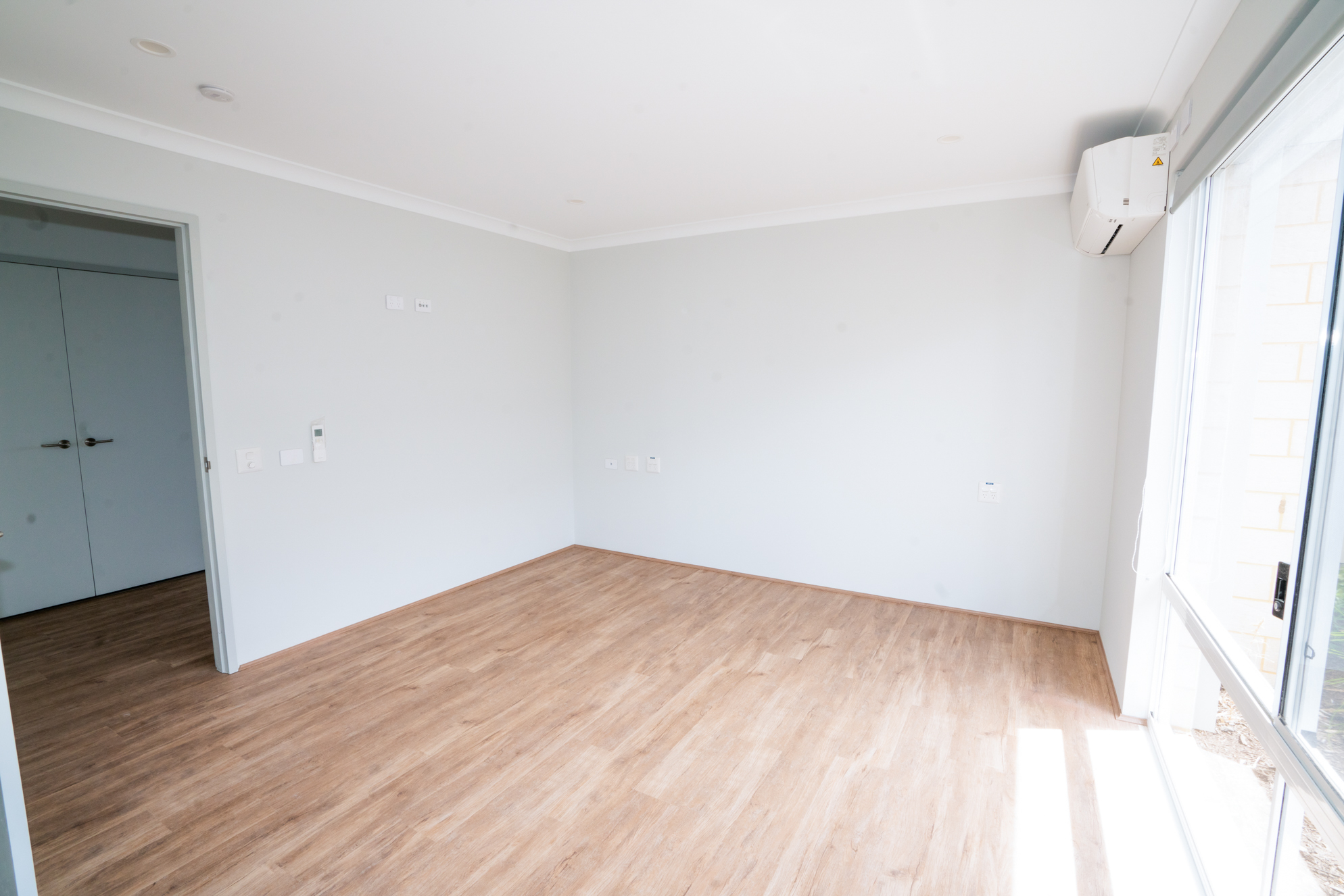 Baldivis Beauty 3 BED - HPS Home with 24/7 Support Room ! — Home image 12