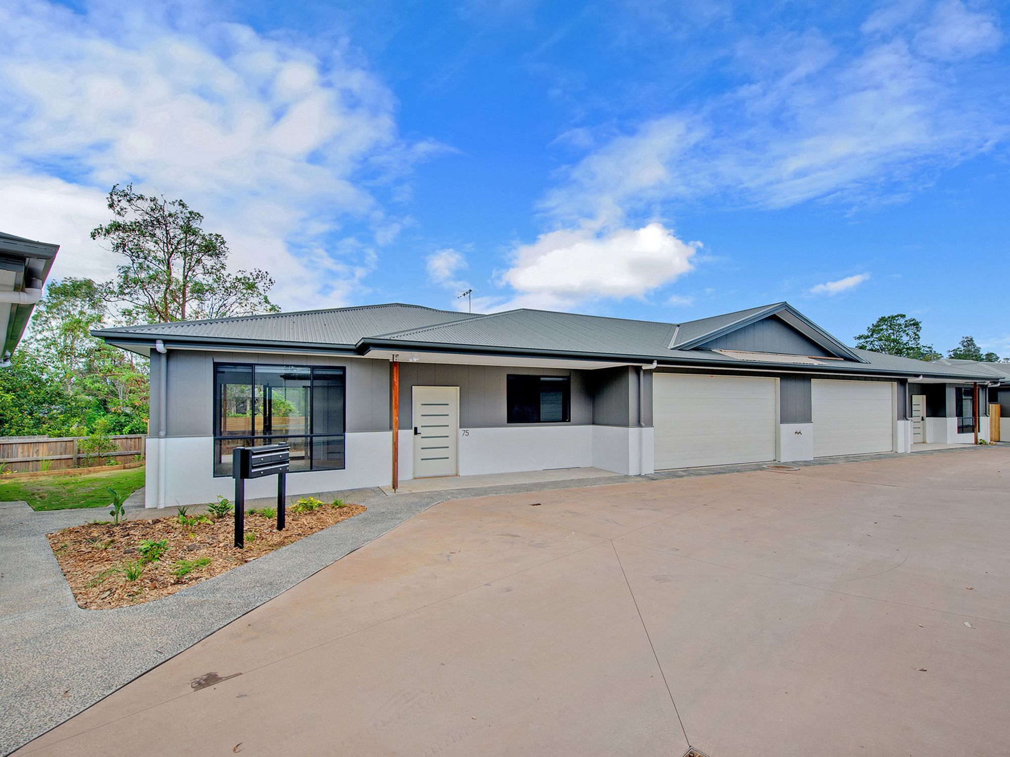 1 SDA + OOA Ground Floor Villa in Joyner! — Home image 6
