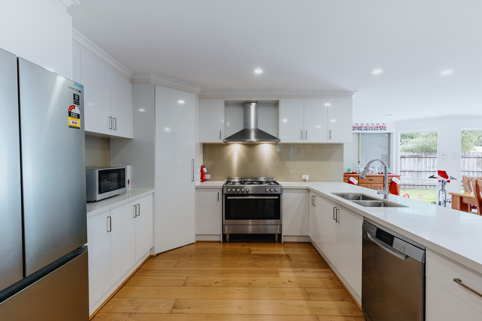 Narre Warren Home: Accessible Living with Gym, Table Tennis & BBQ — Home image 5
