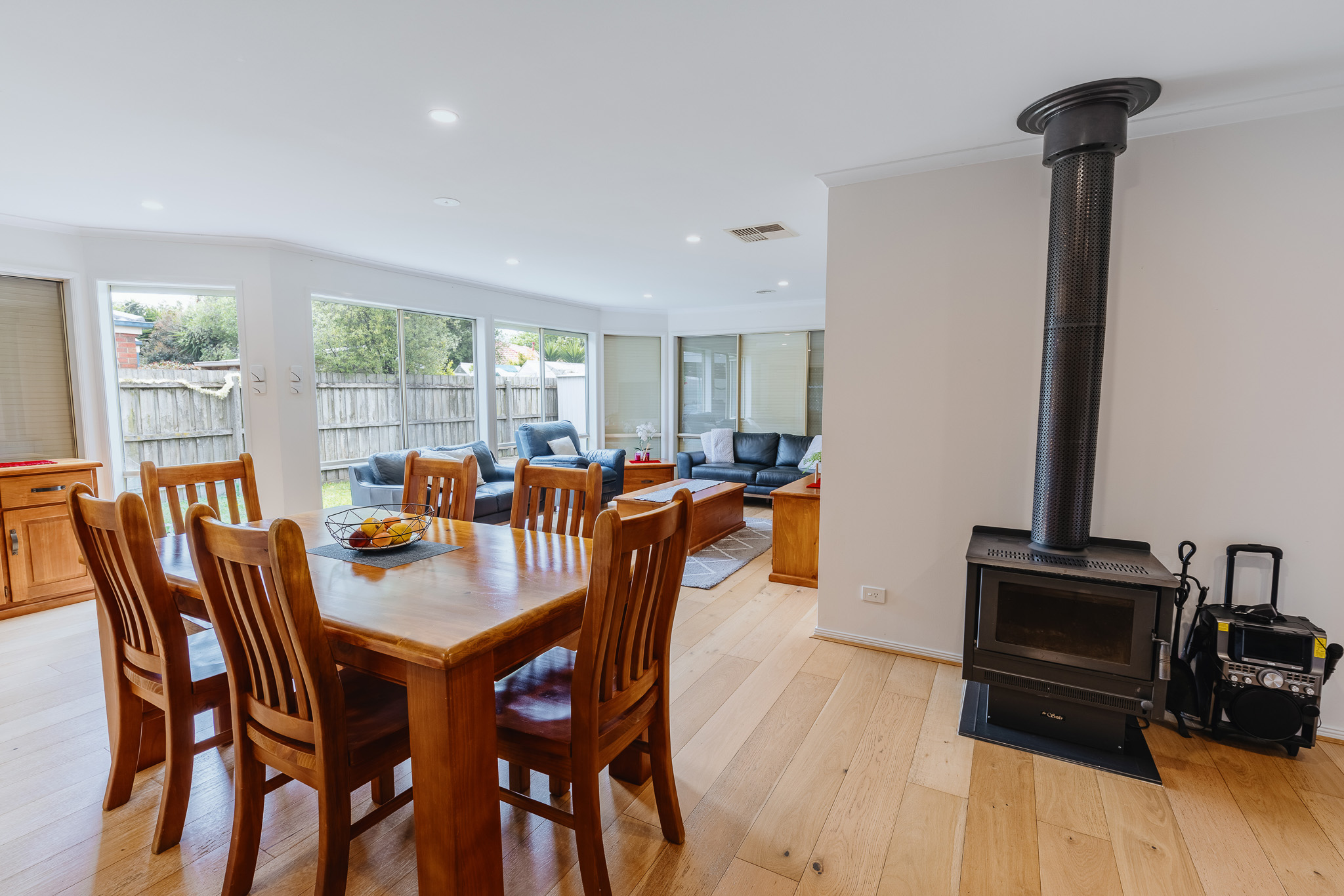 Narre Warren Home: Accessible Living with Gym, Table Tennis & BBQ — Home image 10