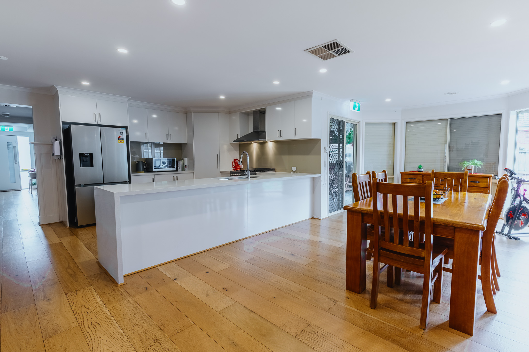 Narre Warren Home: Accessible Living with Gym, Table Tennis & BBQ — Home image 16