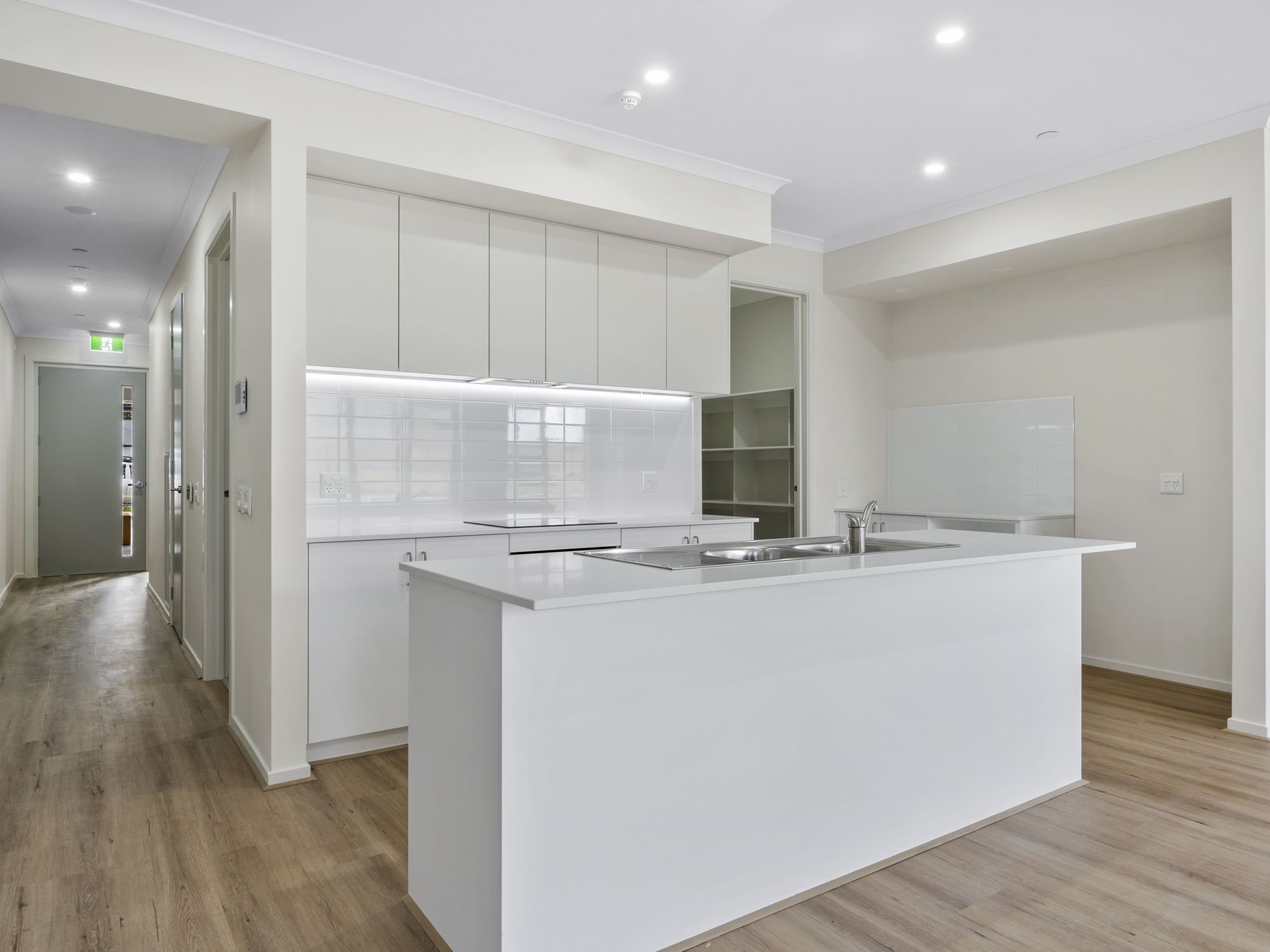 Brand-New Robust SDA Home in the Heart of Officer — Home image 2