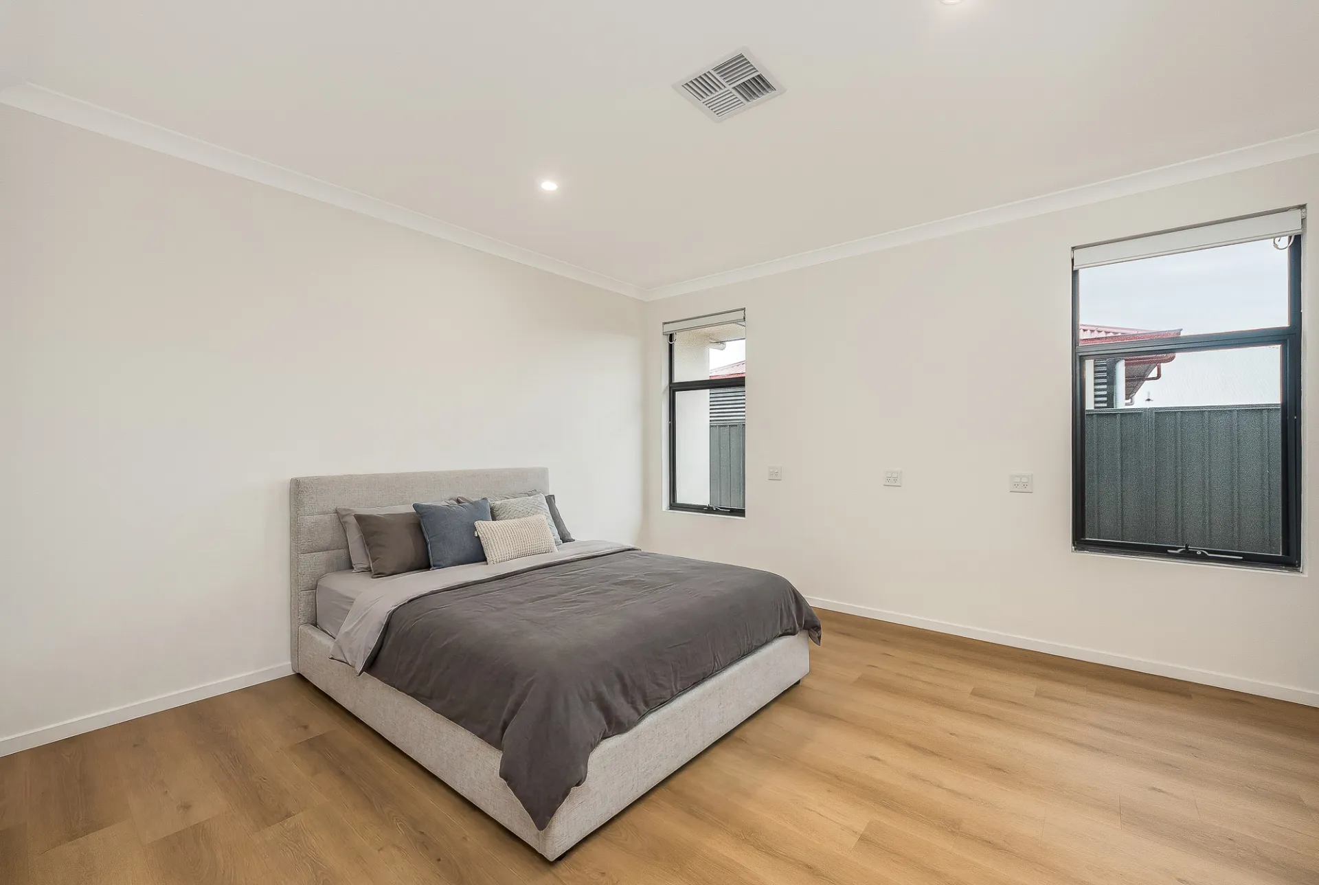 P 129 Grassmere — Home image 9