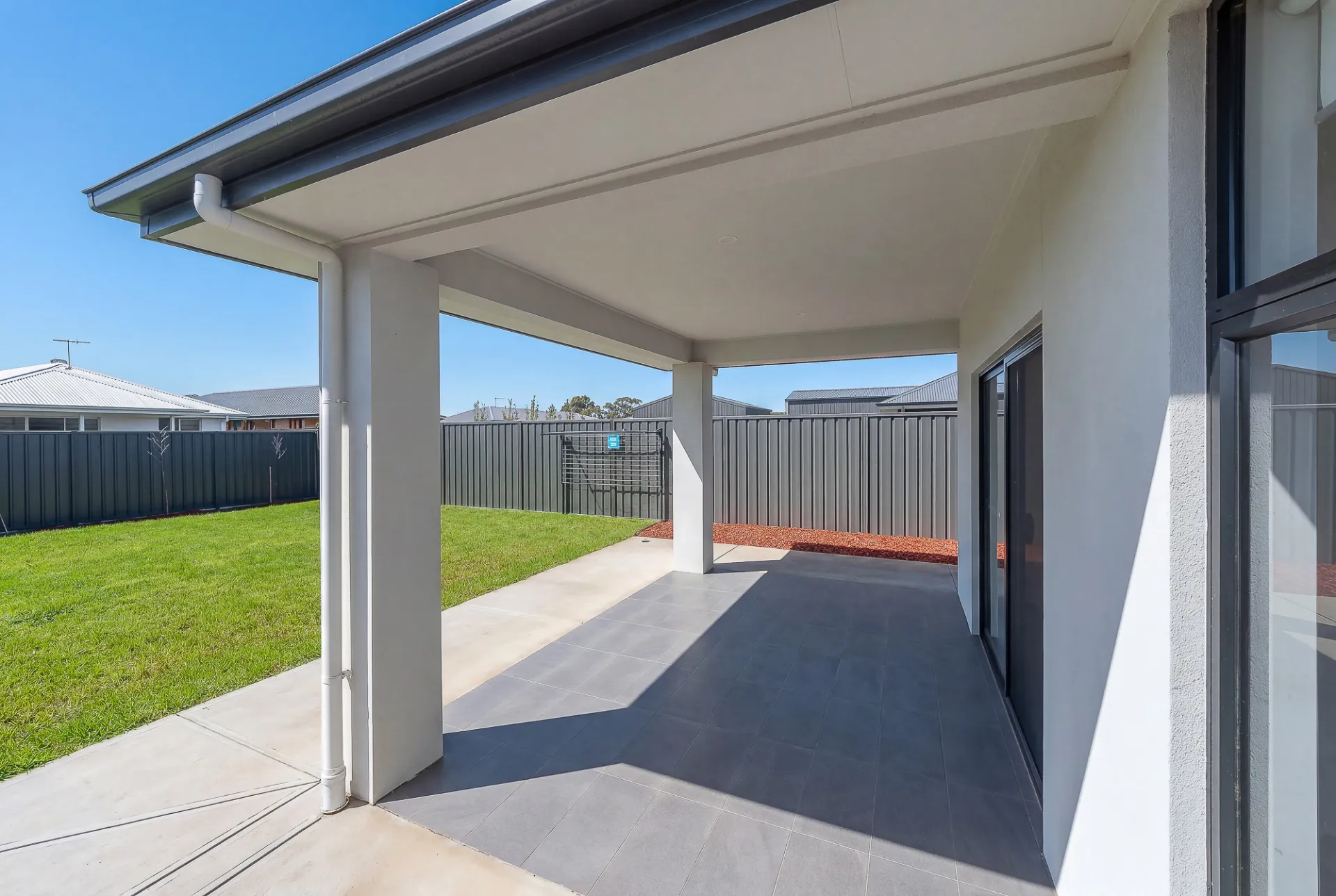 P 129 Grassmere — Home image 14