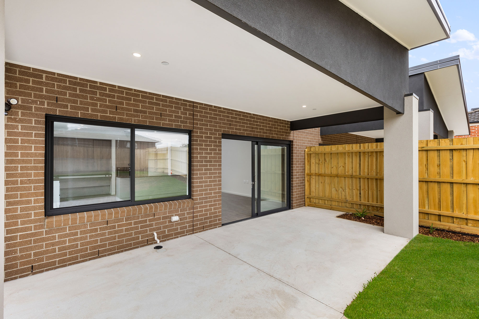 Modern 2-bedroom living in St.Albans — Home image 8