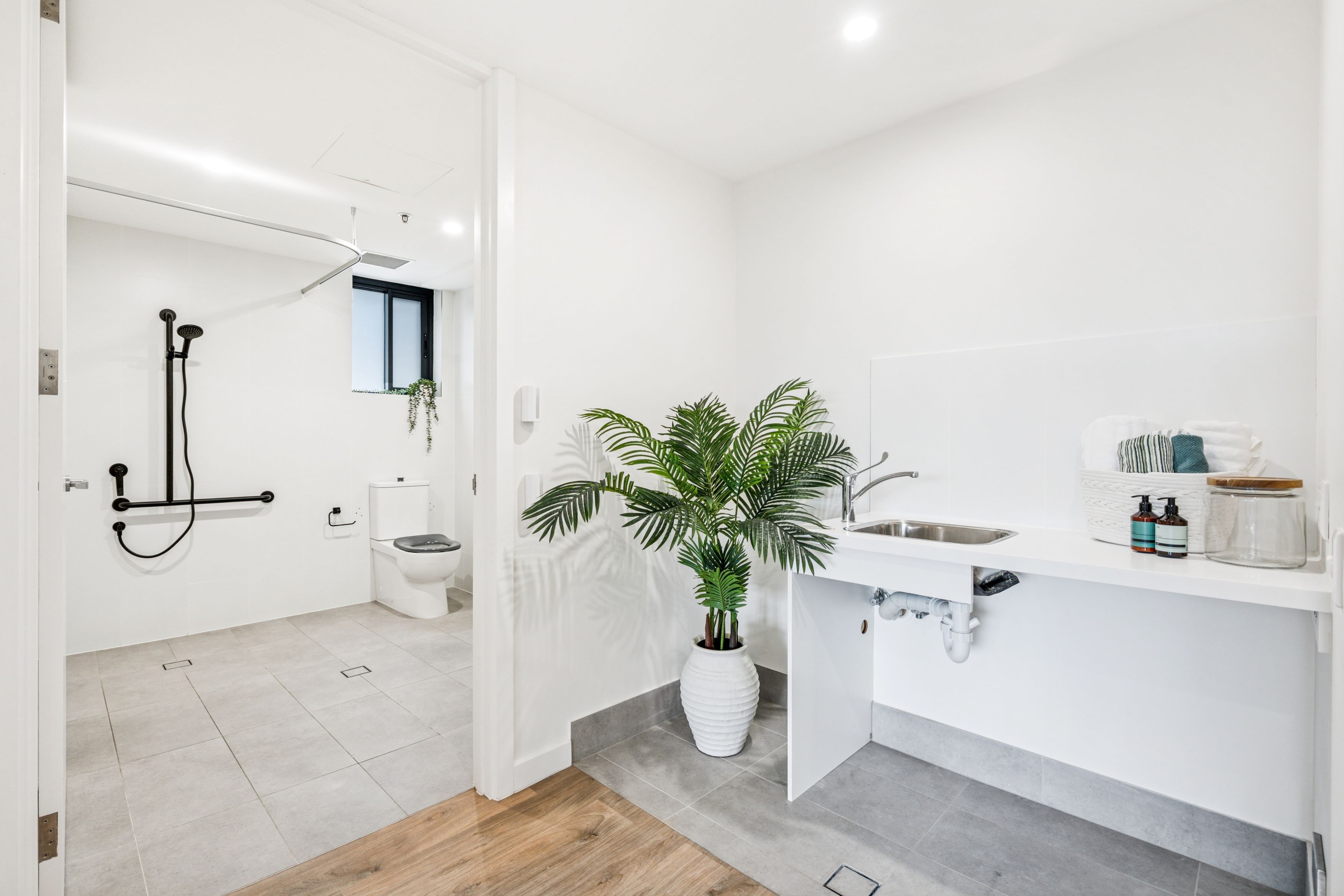 HACKNEY - HPS/FA SDA APARTMENTS AVAILABLE NOW — Home image 11