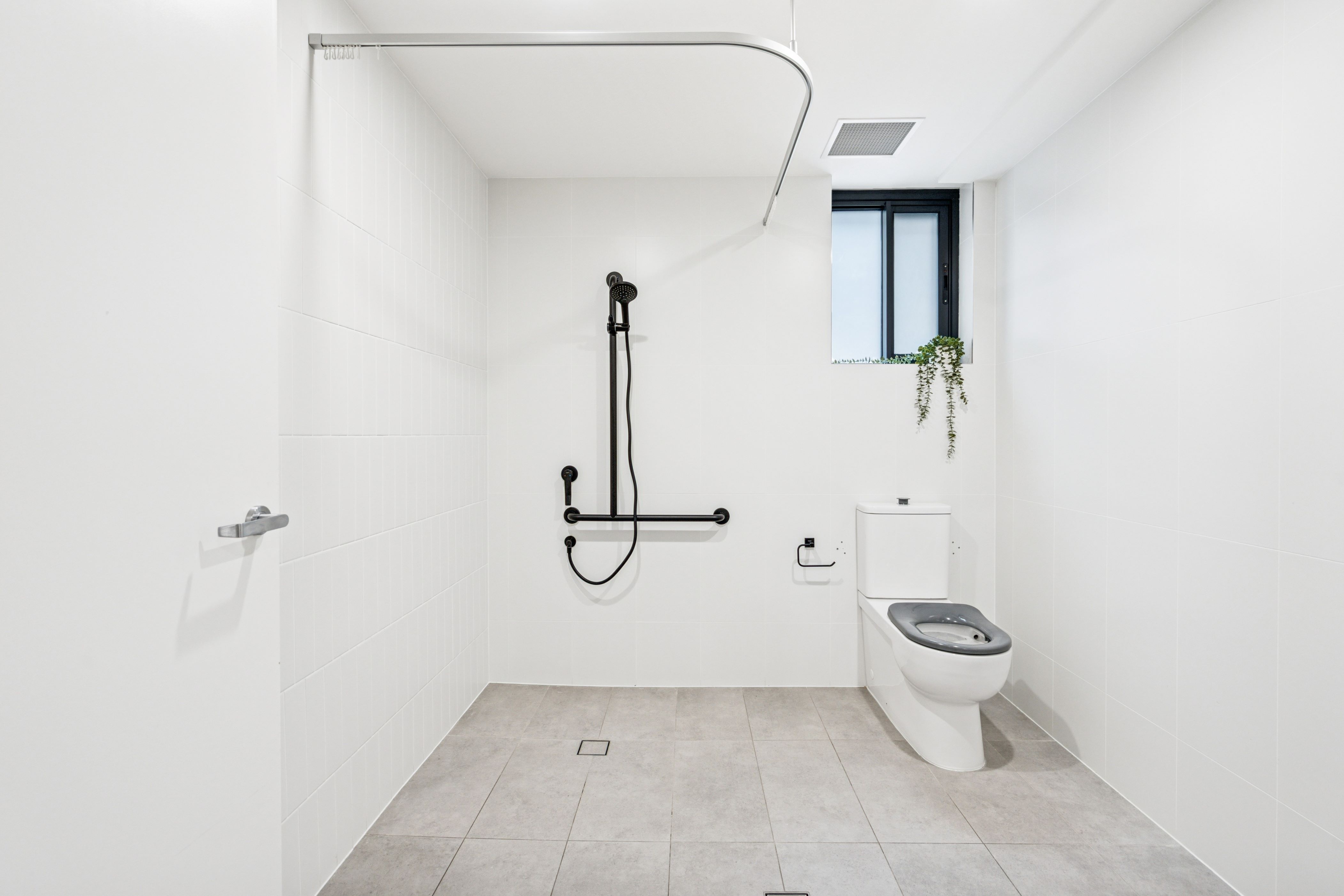 HACKNEY - HPS/FA SDA APARTMENTS AVAILABLE NOW — Home image 12