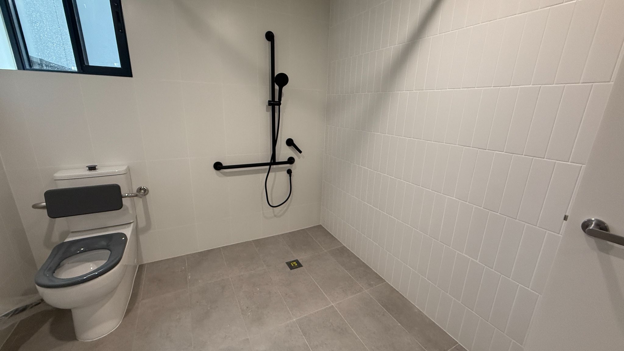 HACKNEY - HPS/FA SDA APARTMENTS AVAILABLE NOW — Home image 3