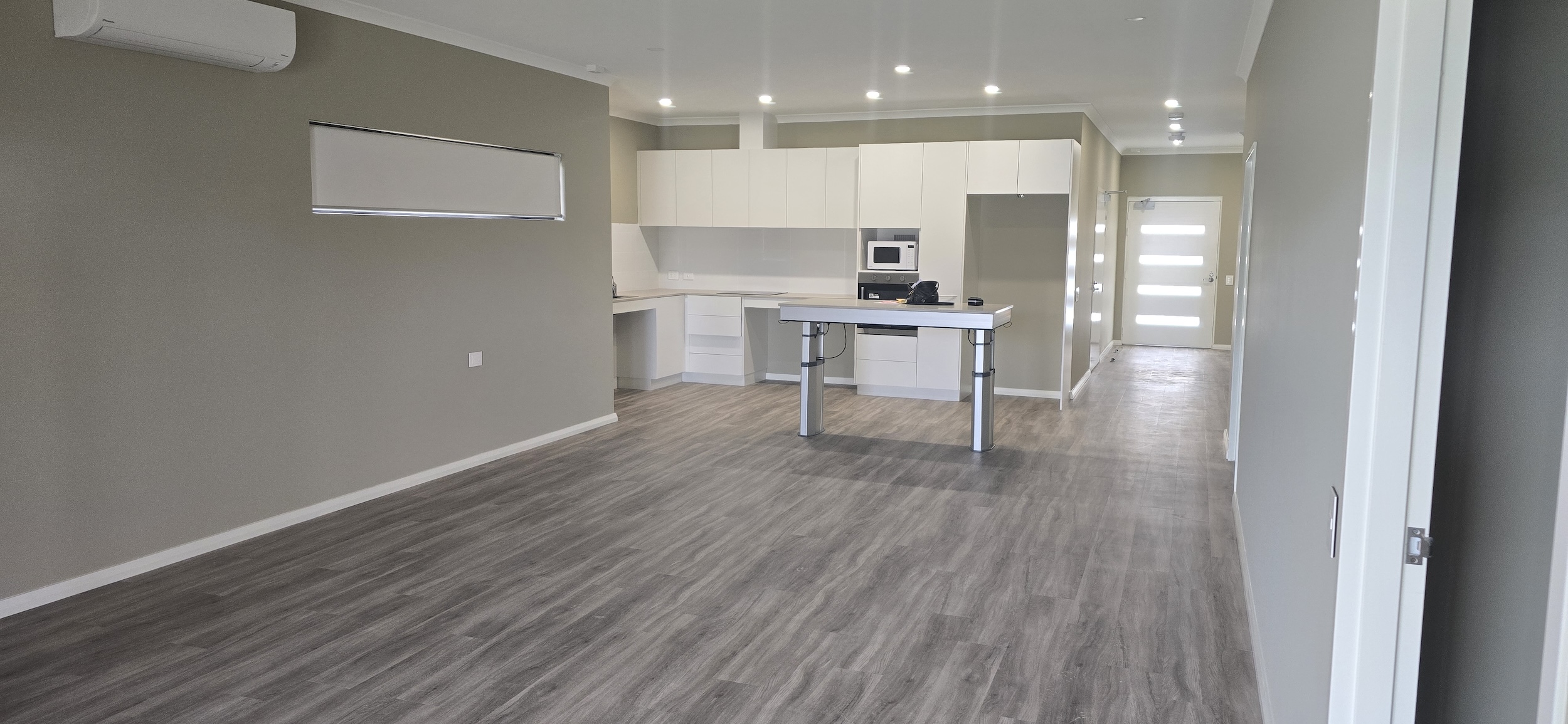 Coastal 2 Bed HPS Home - OOA Room for 24/7 Support Available - Kwinana — Home image 2
