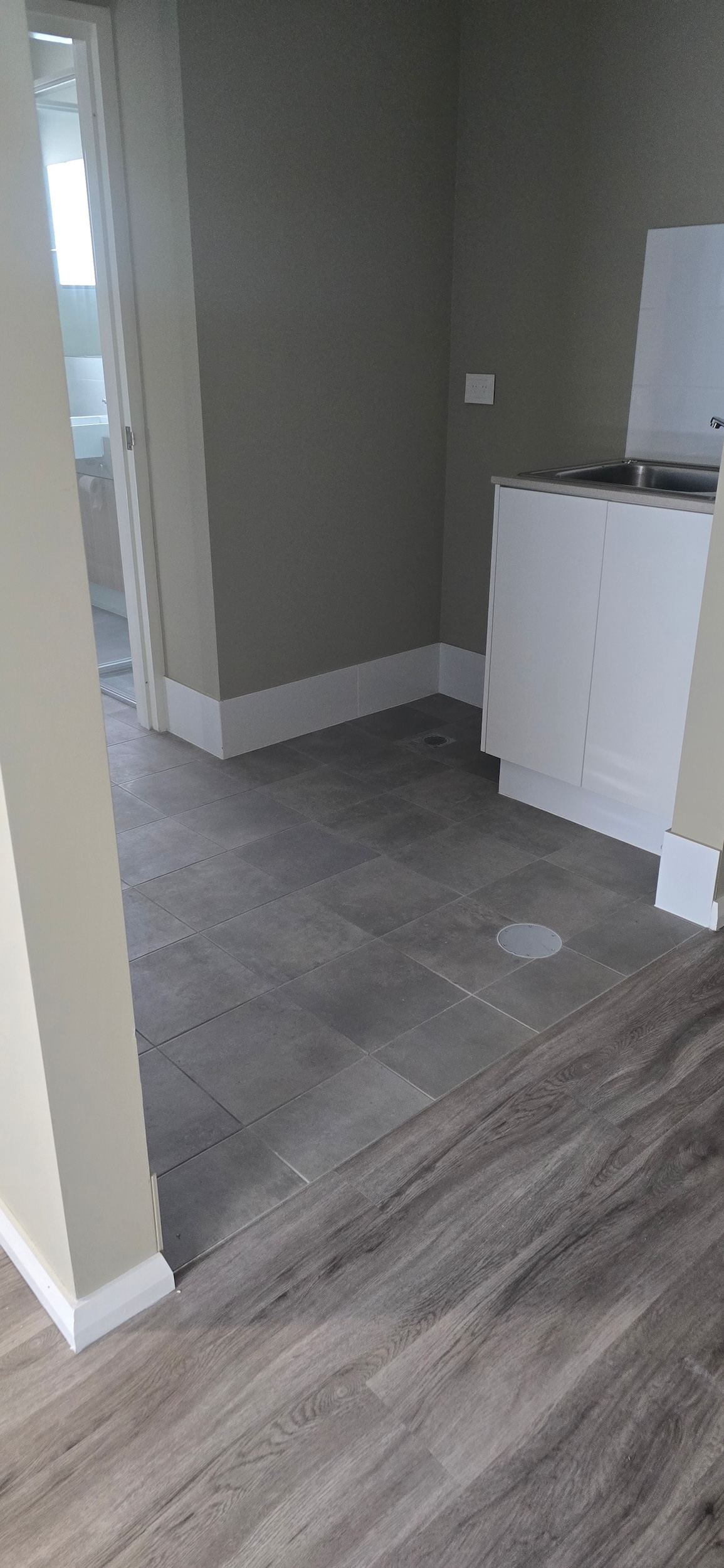 Coastal 2 Bed HPS Home - OOA Room for 24/7 Support Available - Kwinana — Home image 9