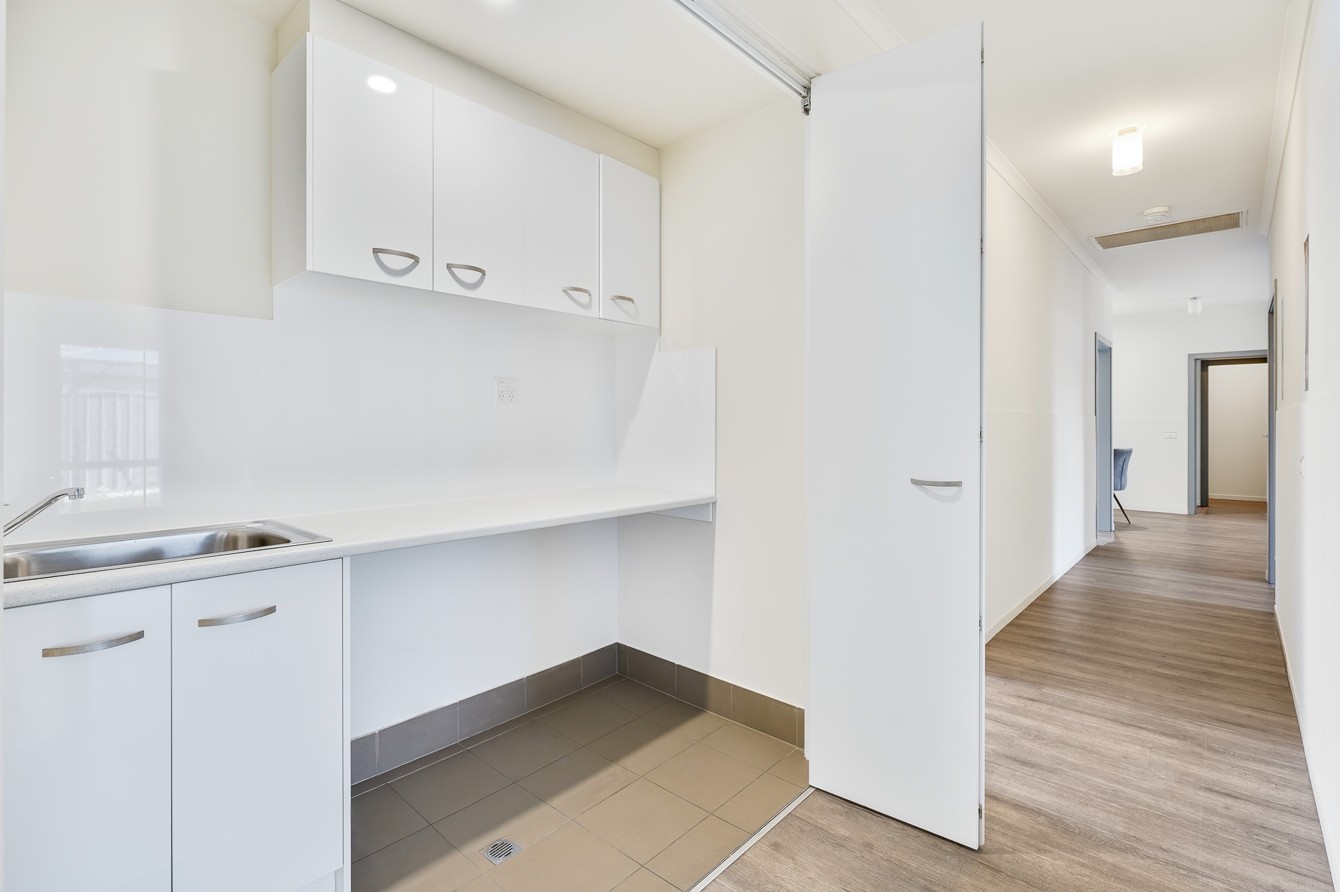Stunning Platinum SDA Home in Thriving Evanston Community — Home image 9