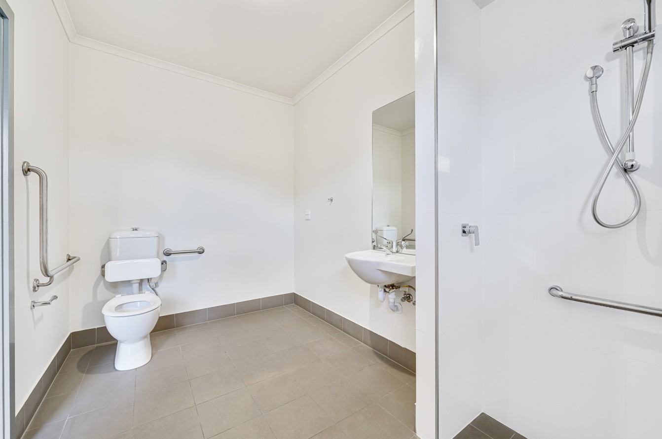 Stunning Platinum SDA Home in Thriving Evanston Community — Home image 16