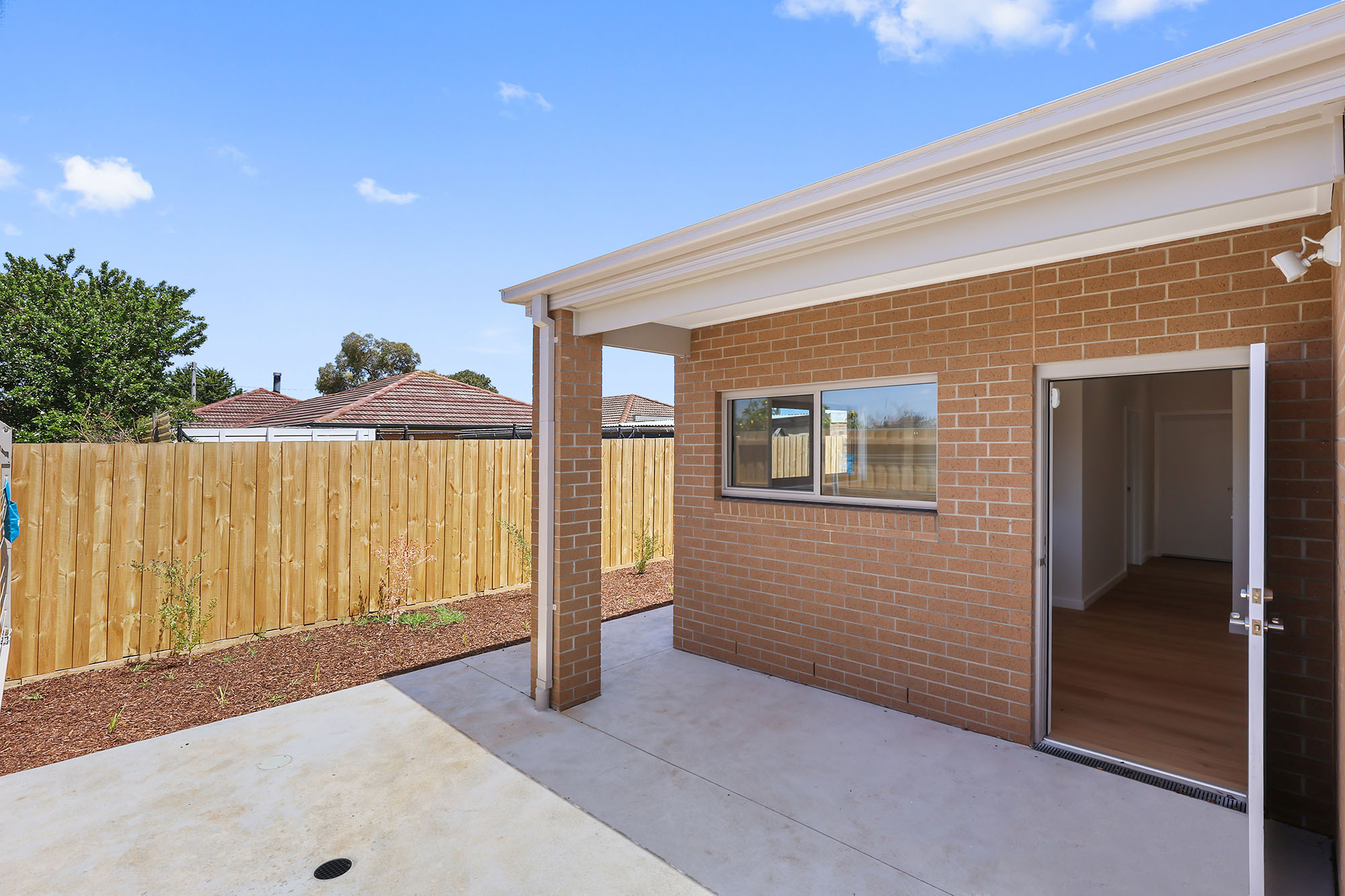 One-bedroom robust villa in Melton - just minutes to High Street! — Home image 2