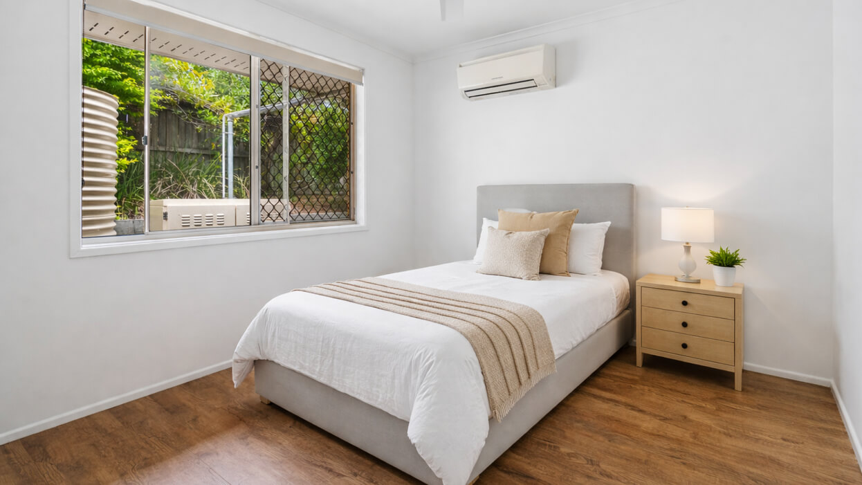 A connected and welcoming household in Coopers Plains — Home image 7