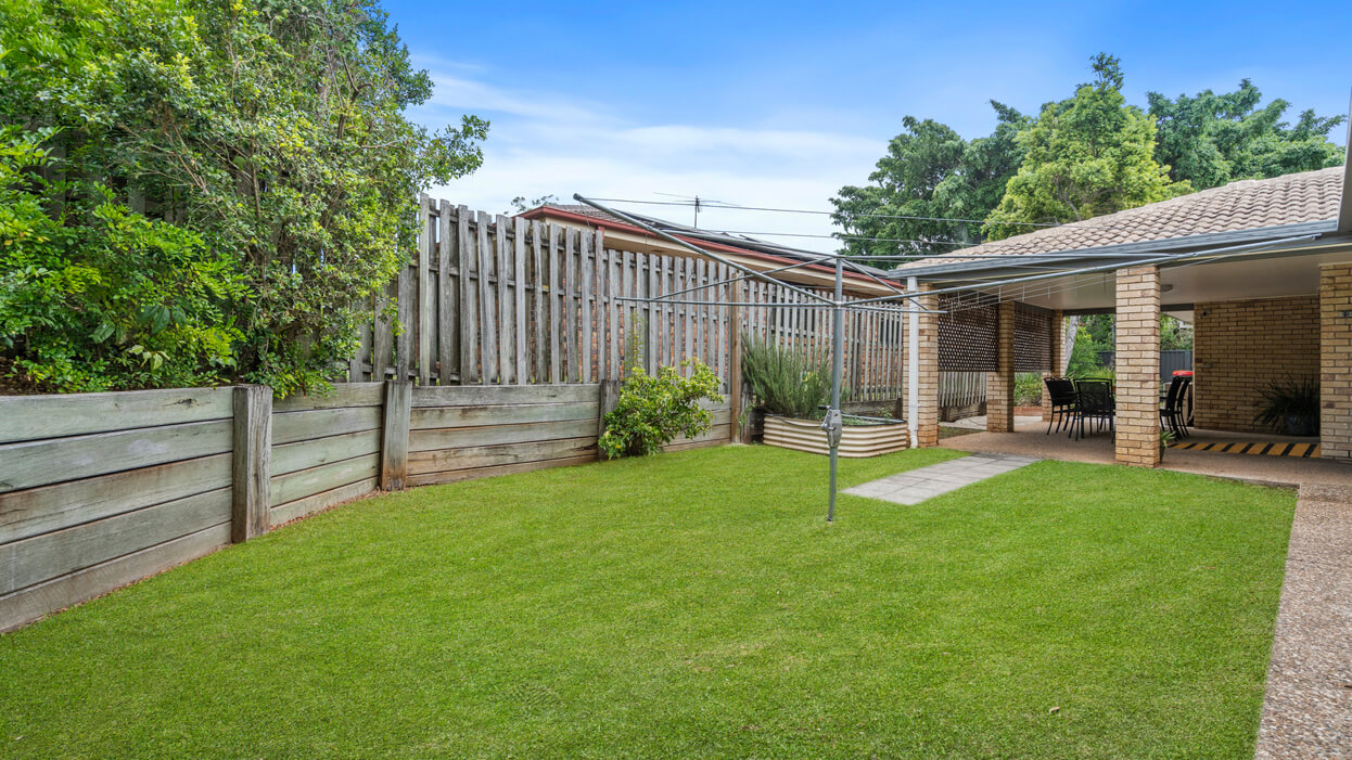 A connected and welcoming household in Coopers Plains — Home image 12