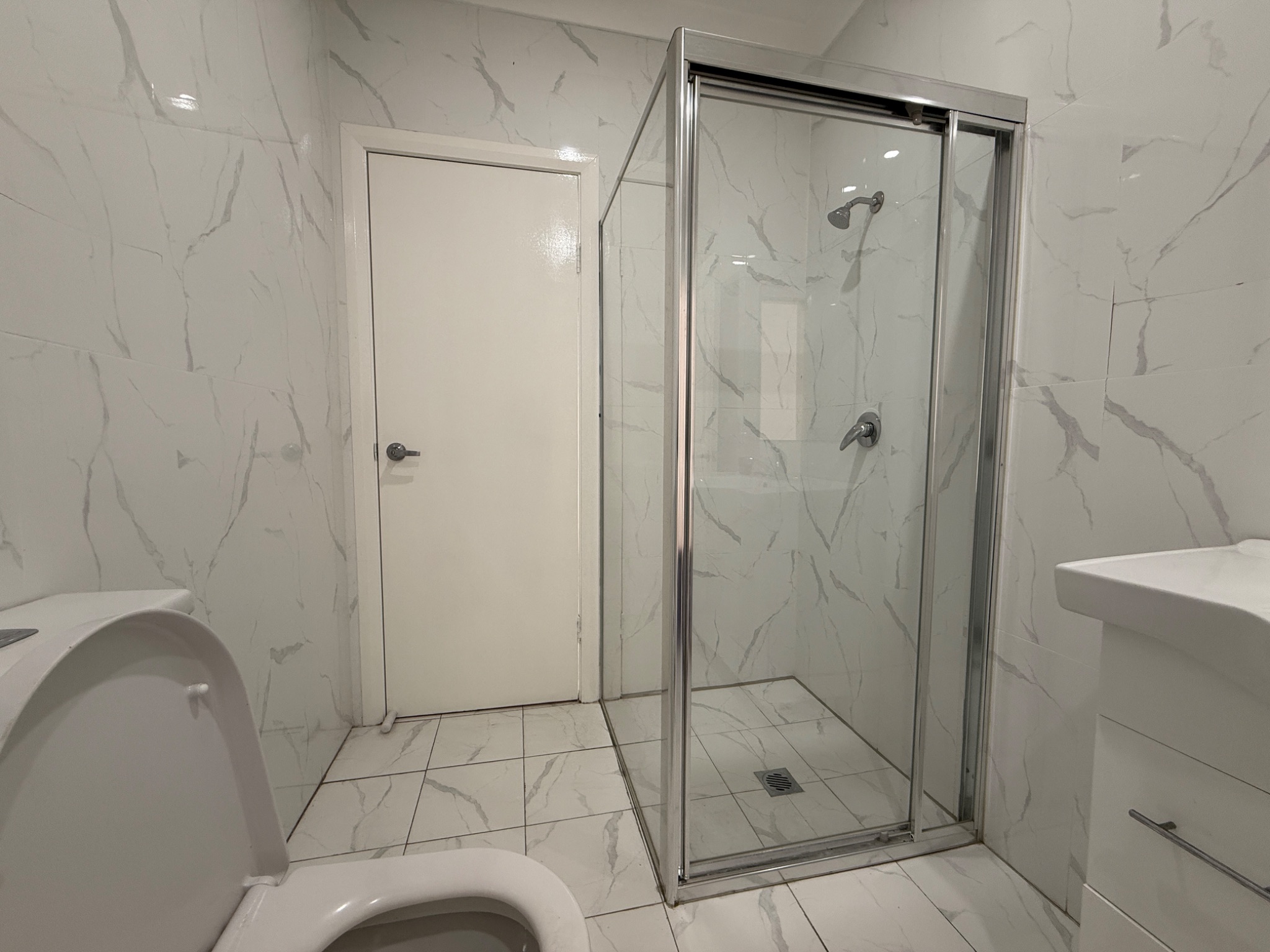 SPACIOUS SIL PROPERTY IN THE HEART OF CABRAMATTA — Home image 3