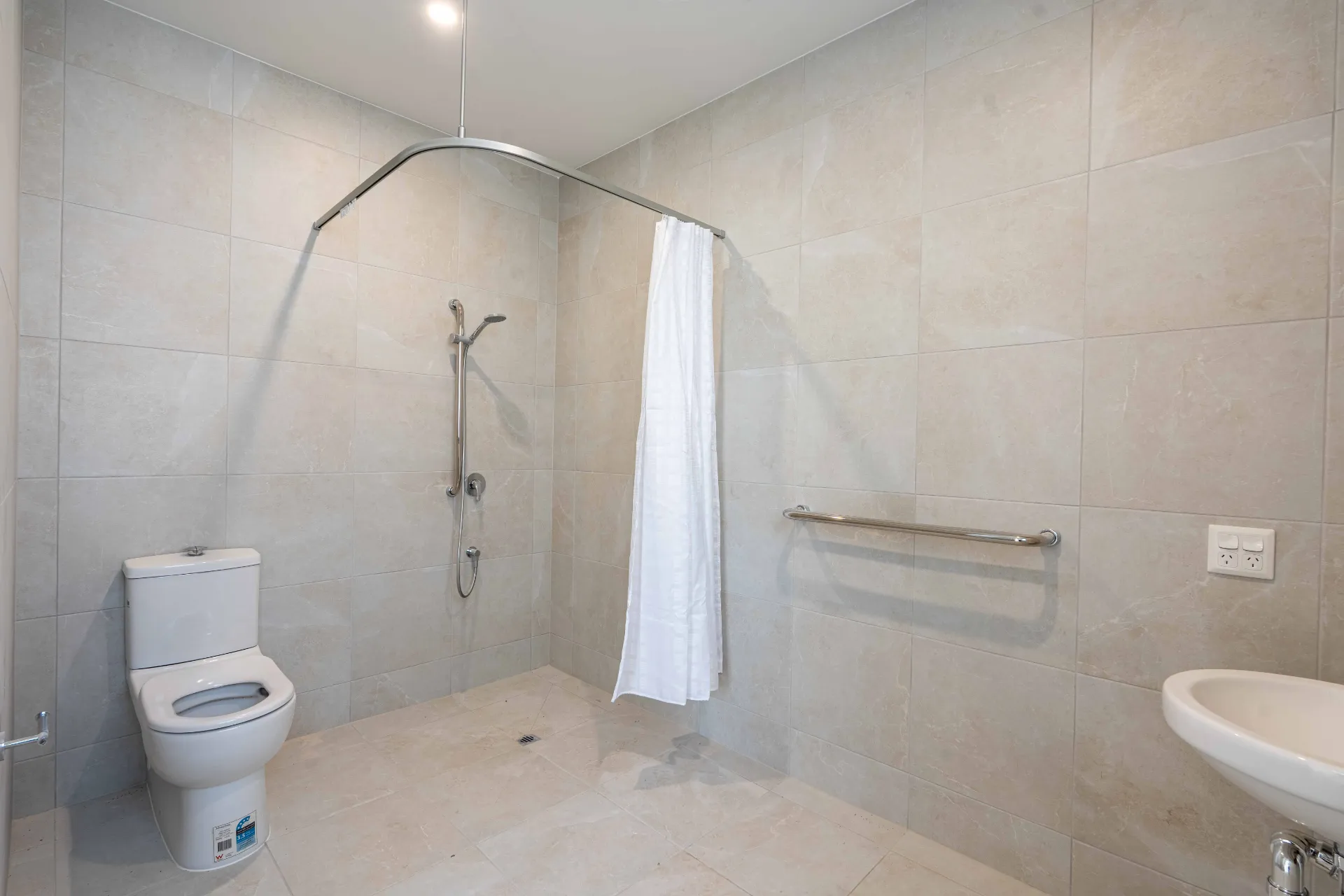 P 107 - Eime — Home image 16