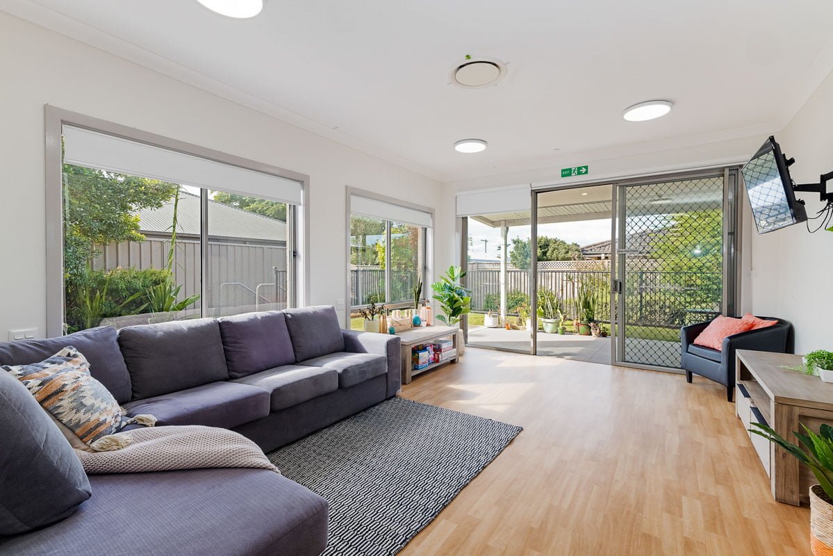 Enjoy living in a large home with close access to community shops and cafes — Home image 4