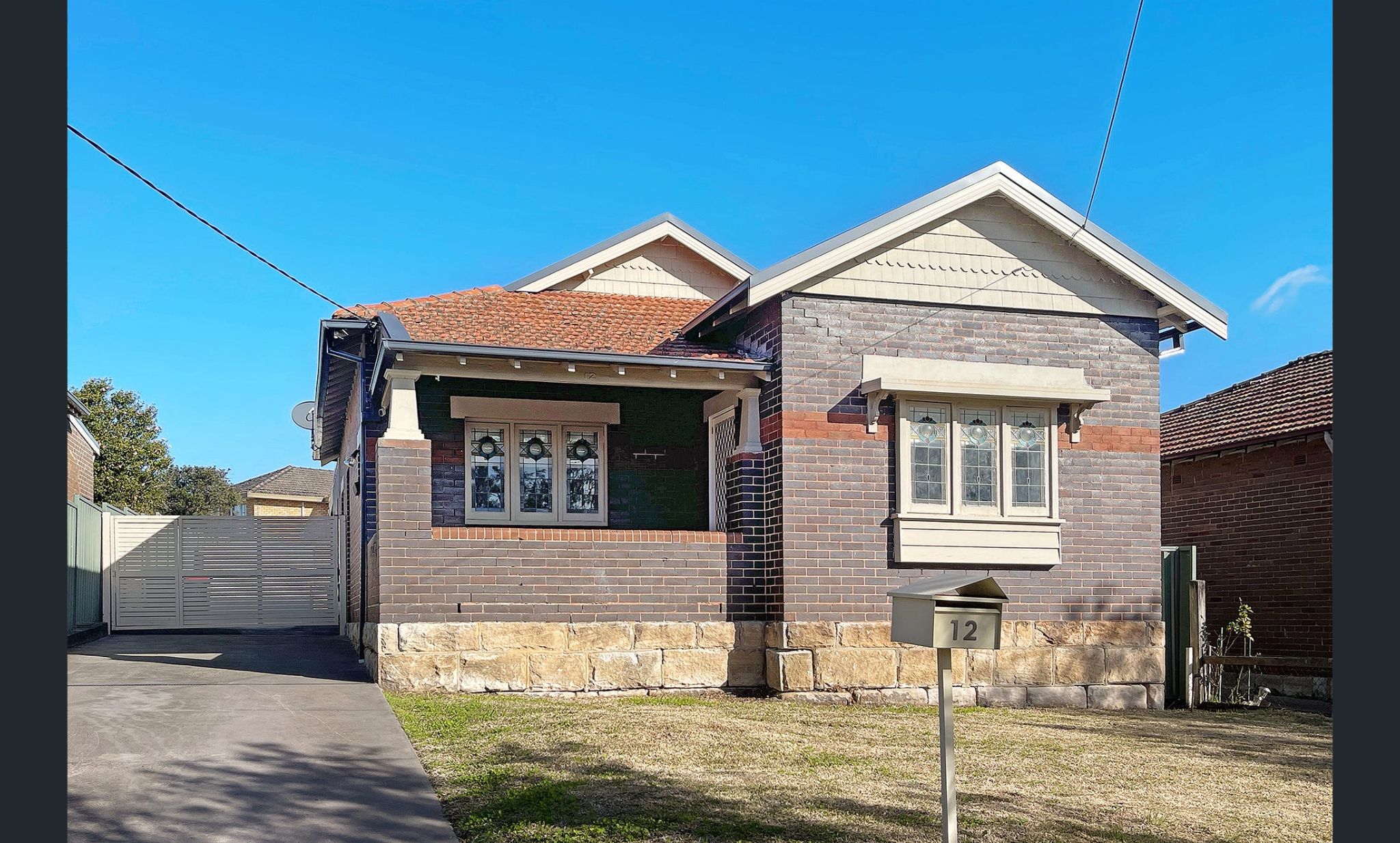 Earlwood House — Home image 2