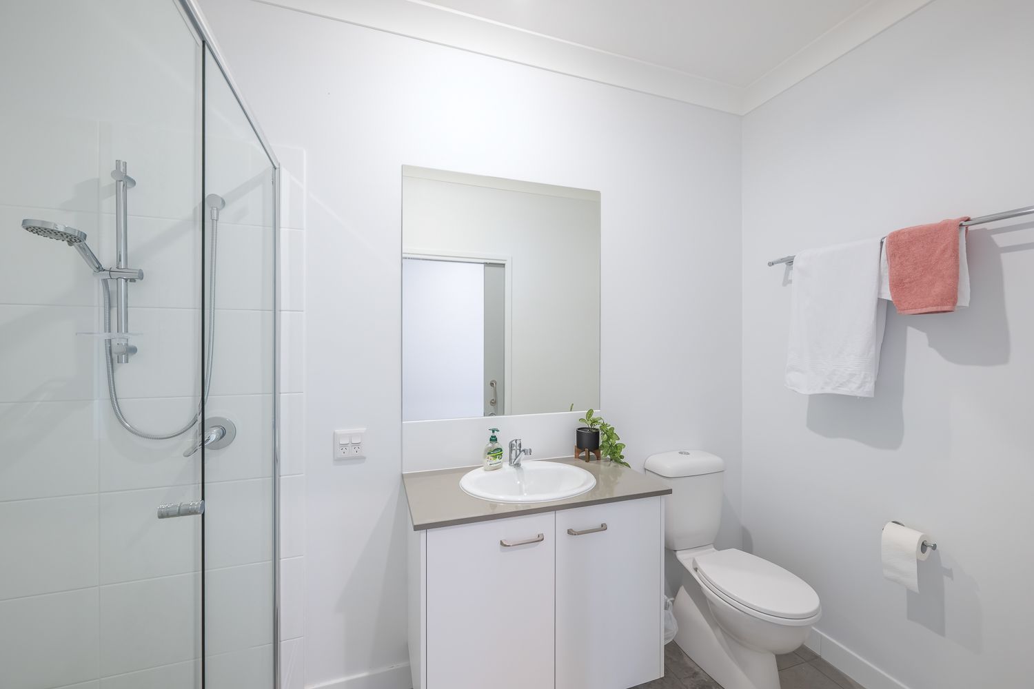 BRAND NEW HOME..... MAKE IT YOURS! — Home image 3