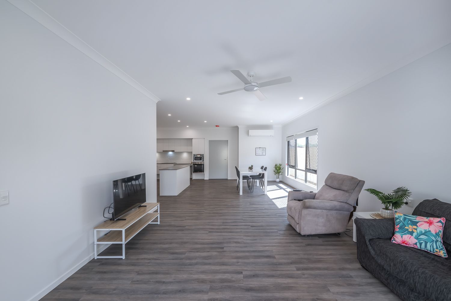 BRAND NEW HOME..... MAKE IT YOURS! — Home image 8