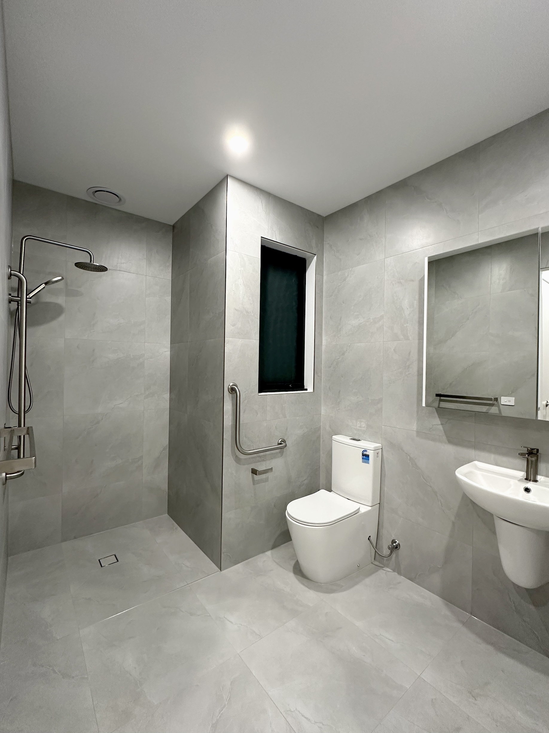 Brand New SIL - Redwood Unit 1 — Home image 5
