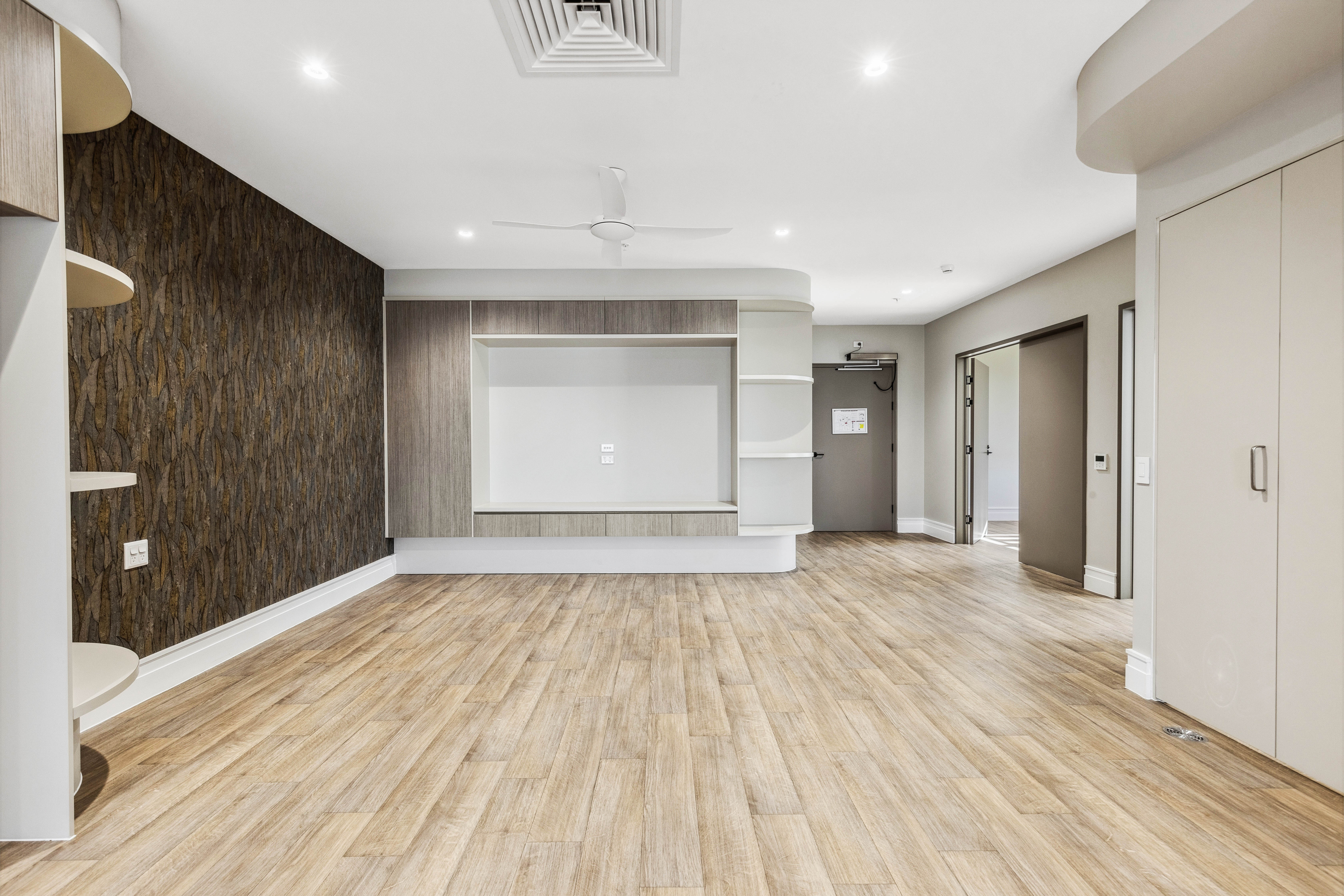 Exceptional HPS Apartments, A Cut Above the Rest! — Home image 11