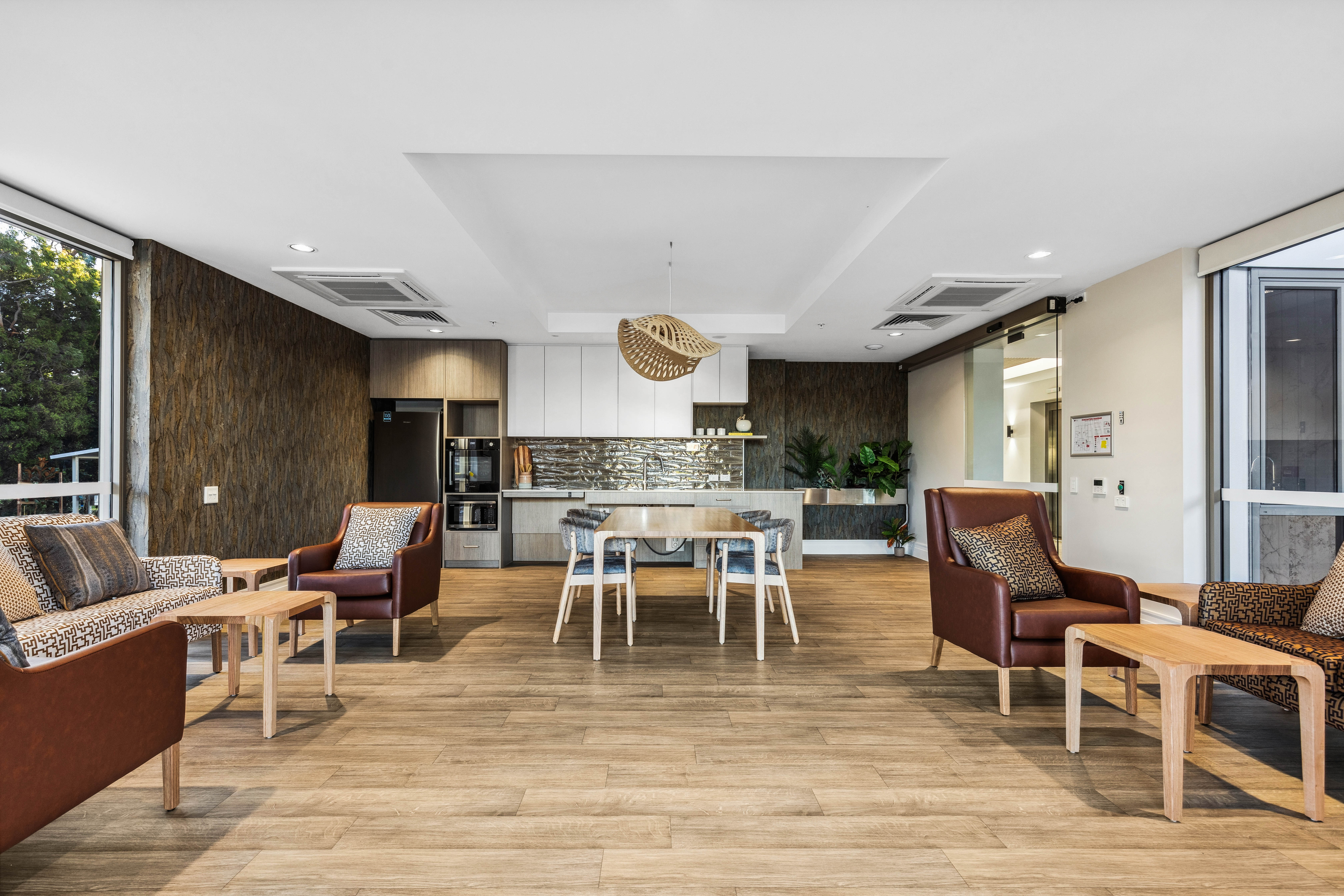 Exceptional HPS Apartments, A Cut Above the Rest! — Home image 16