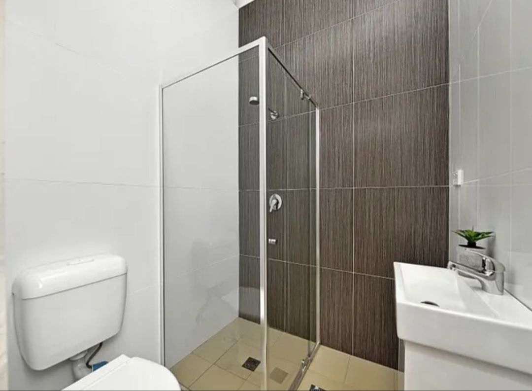 Spacious 1‑Bed Granny Flat in Central Concord — Home image 4