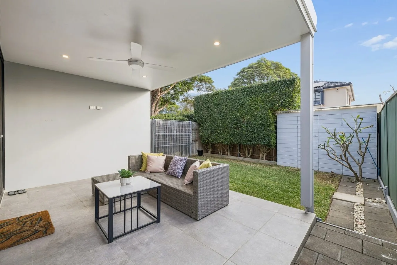 Contemporary Parkside Living in Croydon SIL Home — Home image 2