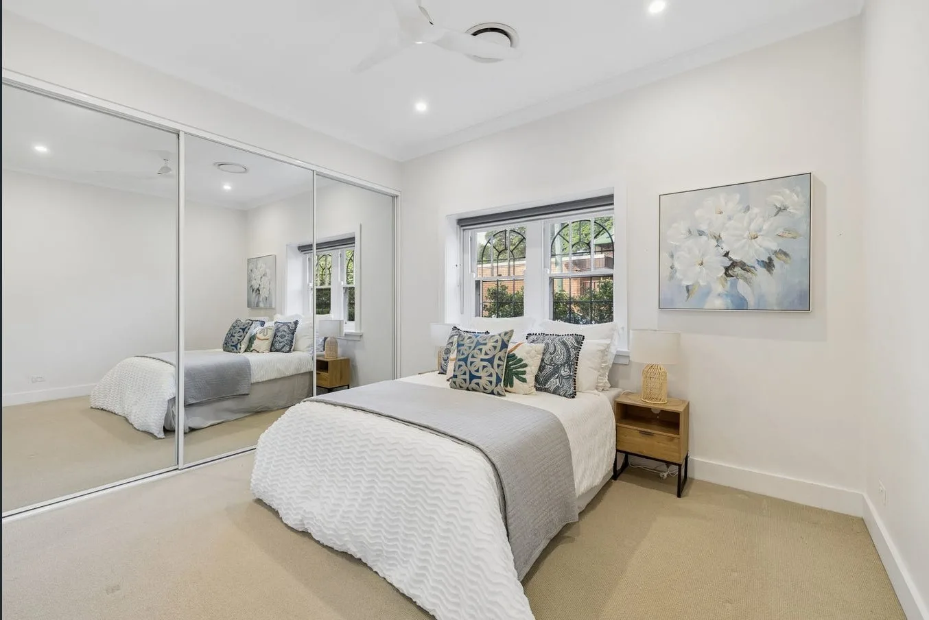 Contemporary Parkside Living in Croydon SIL Home — Home image 4