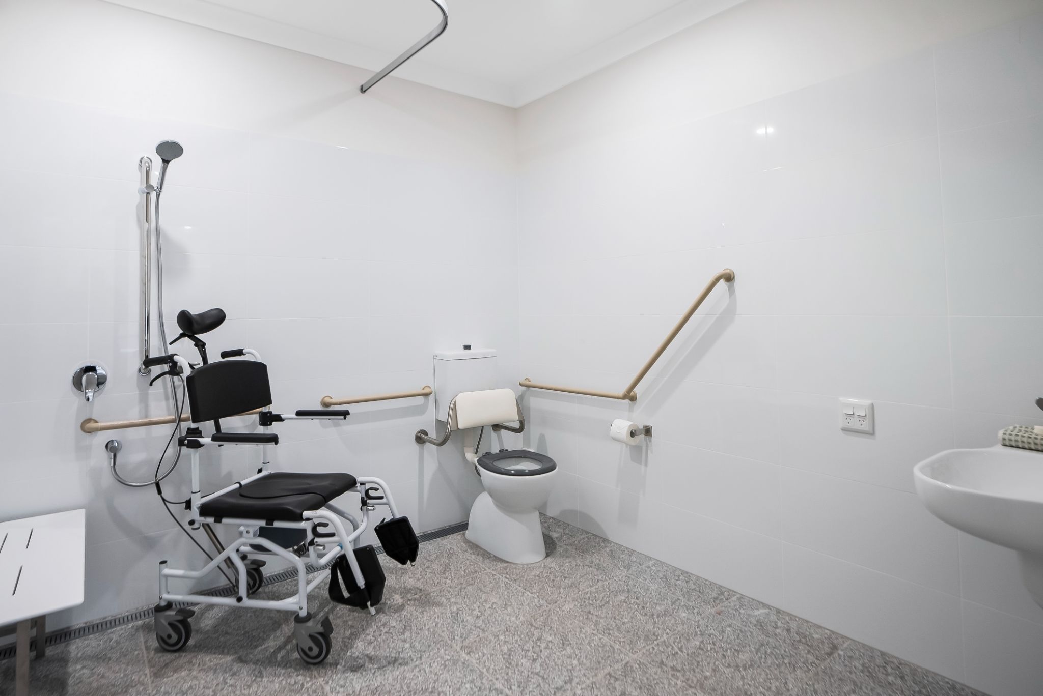 1-bed APARTMENT in Cairns -Concierge SDA support — Home image 3