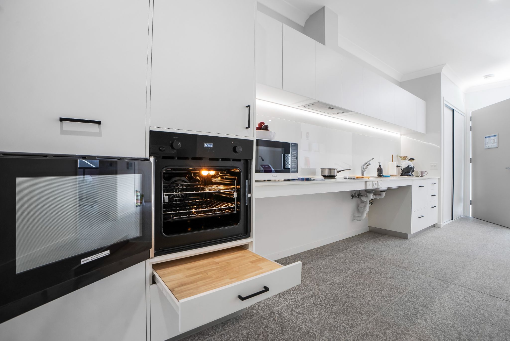 1-bed APARTMENT in Cairns -Concierge SDA support — Home image 6