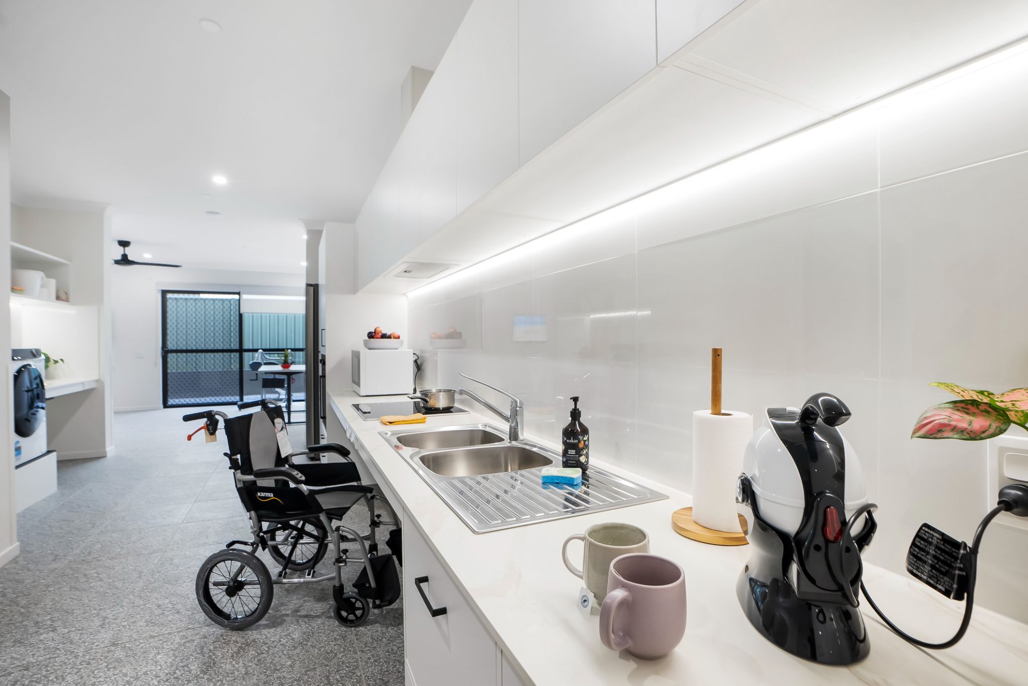 1-bed APARTMENT in Cairns -Concierge SDA support — Home image 7