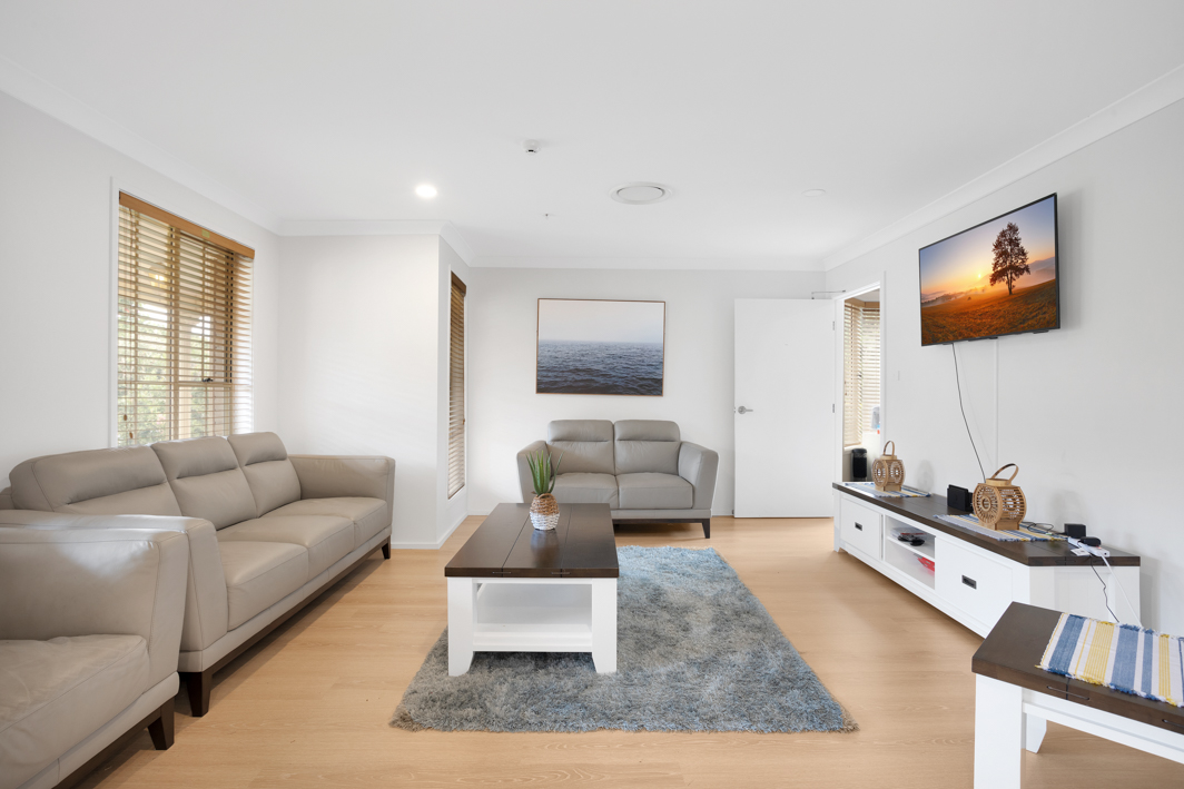 Glen Alpine Gem: Comfortable Home with a Stunning Garden & Outdoor Space — Home image 3