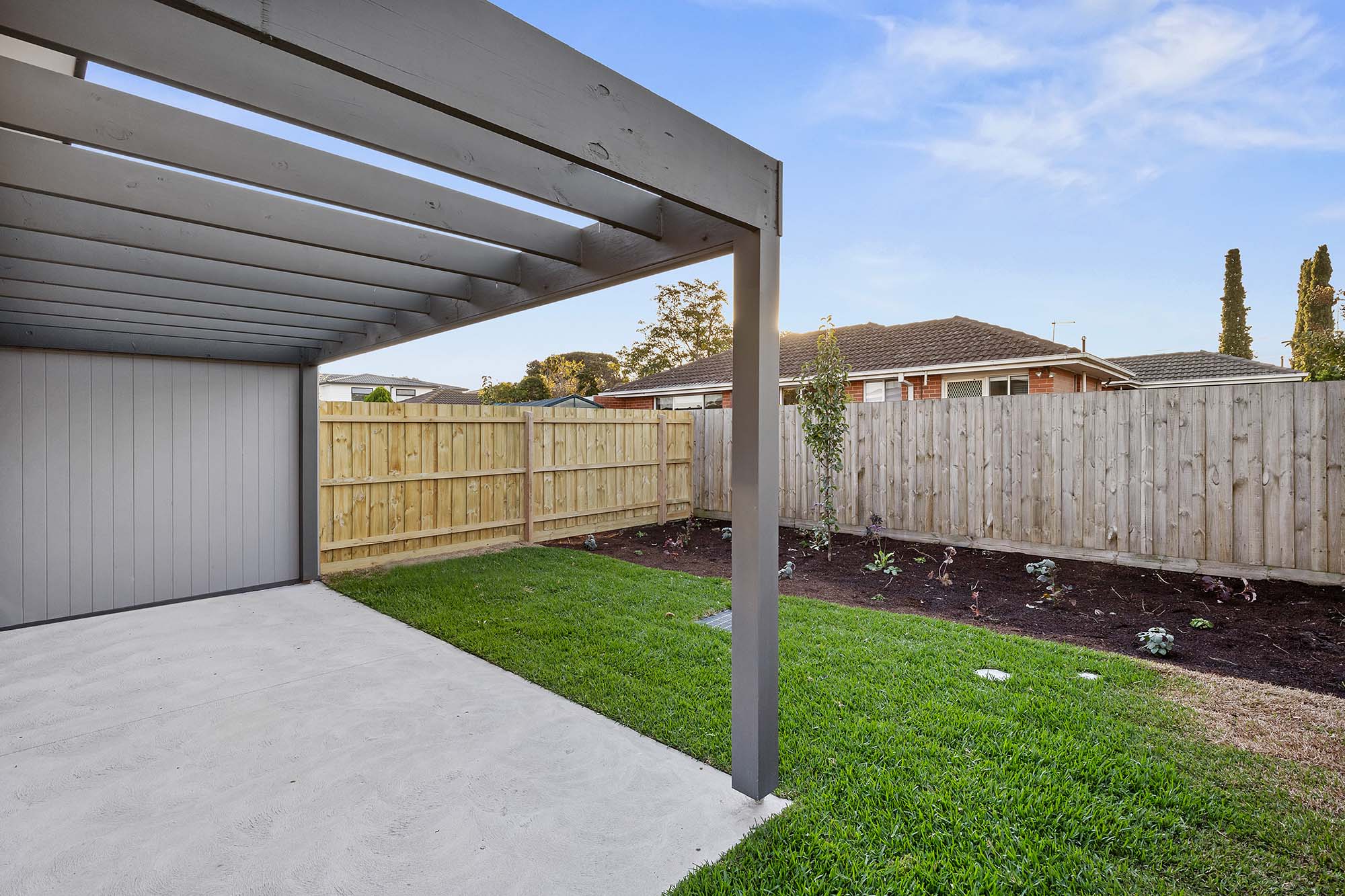 2 Bed High Physical Support House Just Moments From Chelsea Beach! — Home image 3
