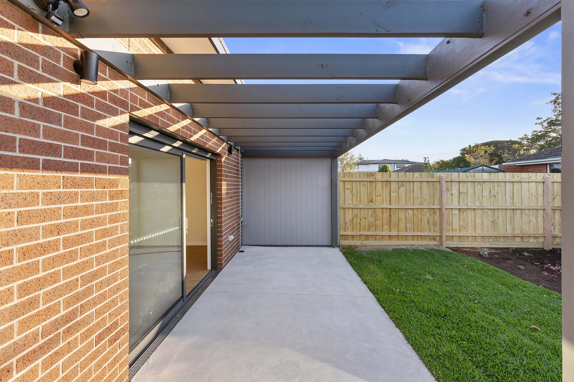 2 Bed High Physical Support House Just Moments From Chelsea Beach! — Home image 4