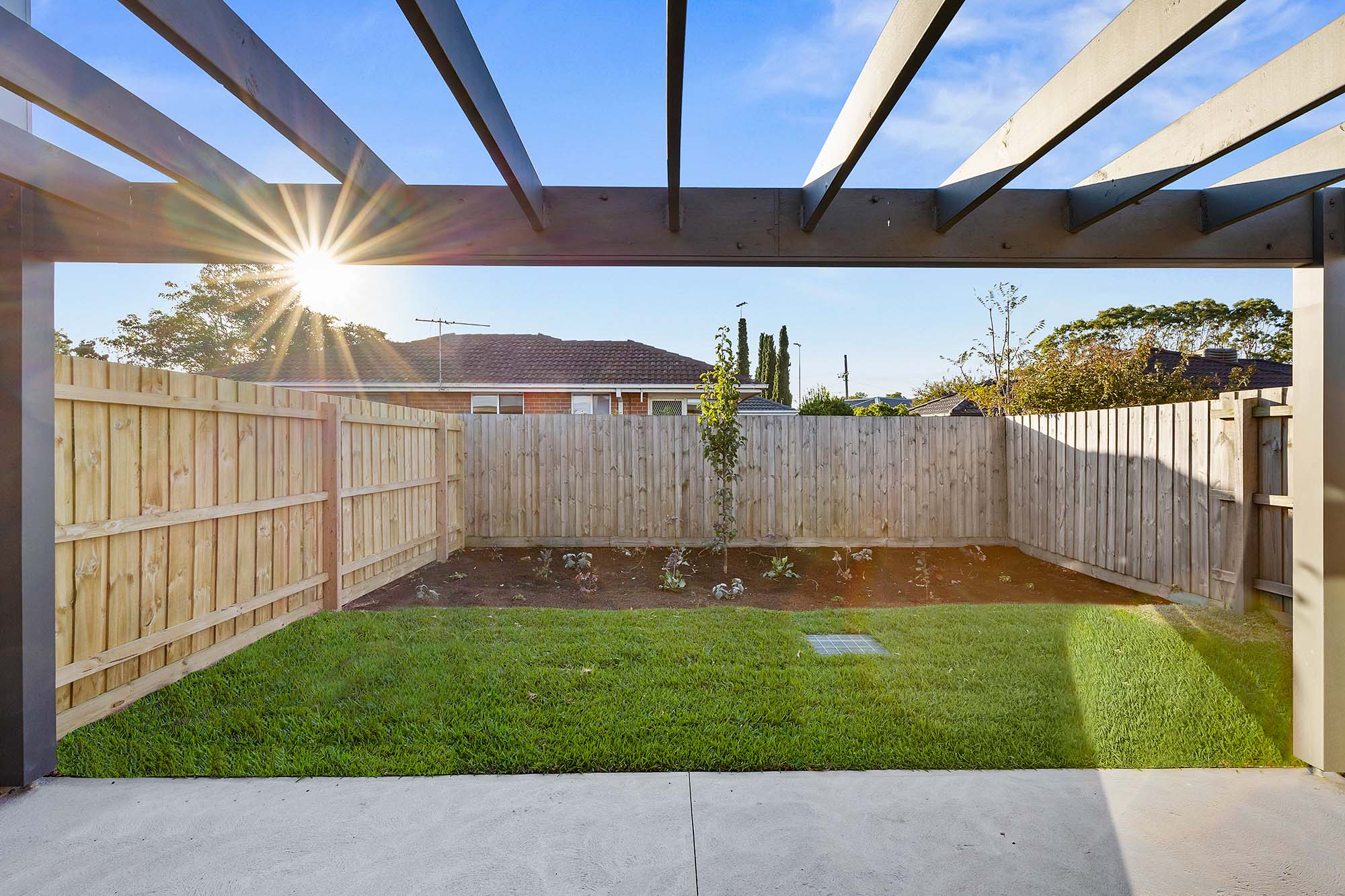 2 Bed High Physical Support House Just Moments From Chelsea Beach! — Home image 5