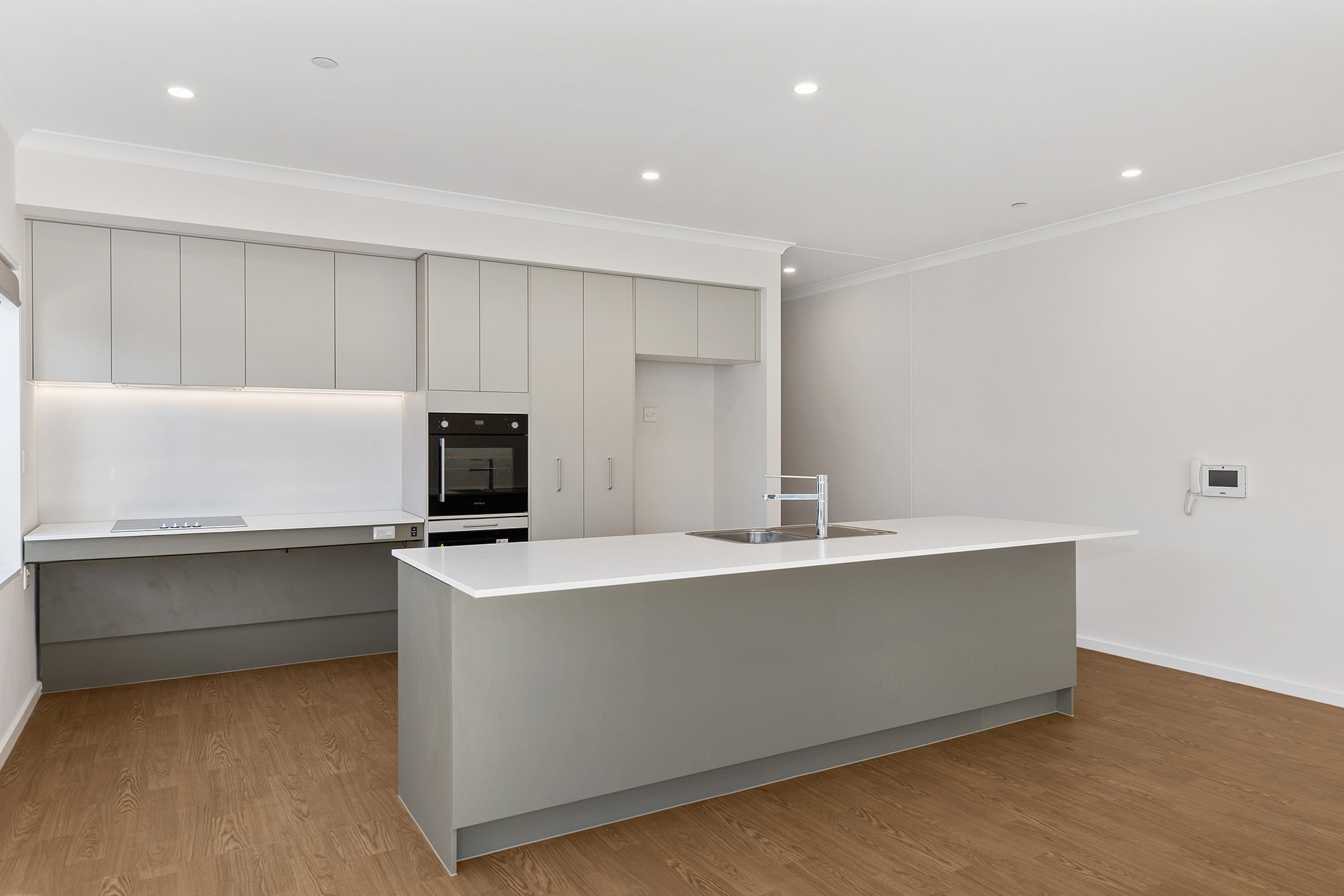 2 Bed High Physical Support House Just Moments From Chelsea Beach! — Home image 10