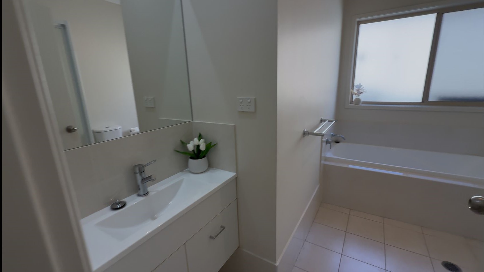 Modern Home — Home image 4