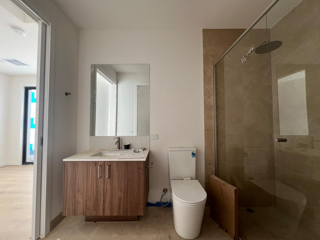 BRAND NEW HPS - GLENROY — Home image 3