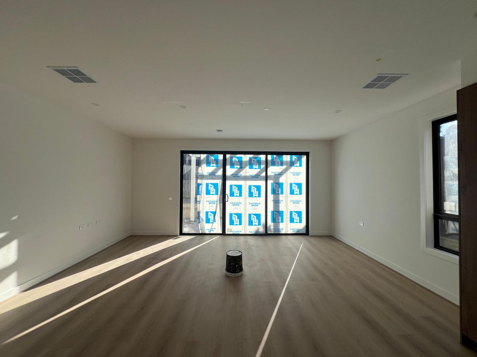 BRAND NEW HPS - GLENROY — Home image 7