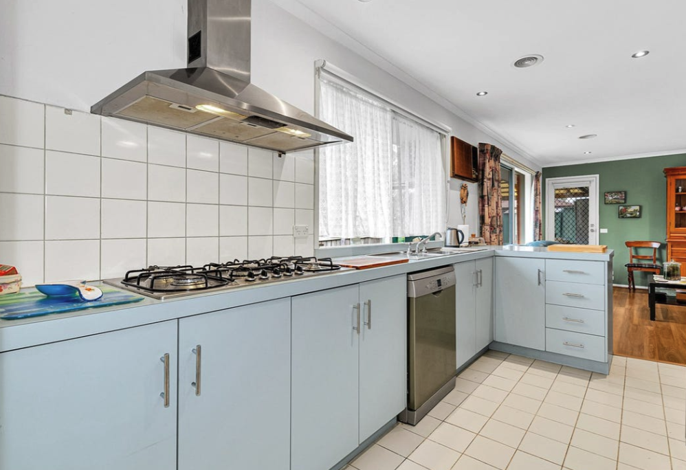 1 Bedroom Available in Hampton Park — Home image 3