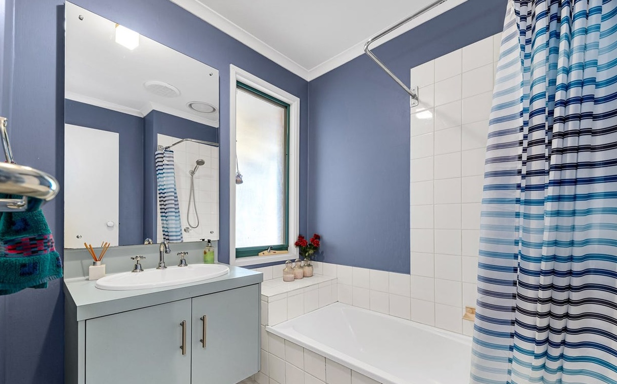 1 Bedroom Available in Hampton Park — Home image 4