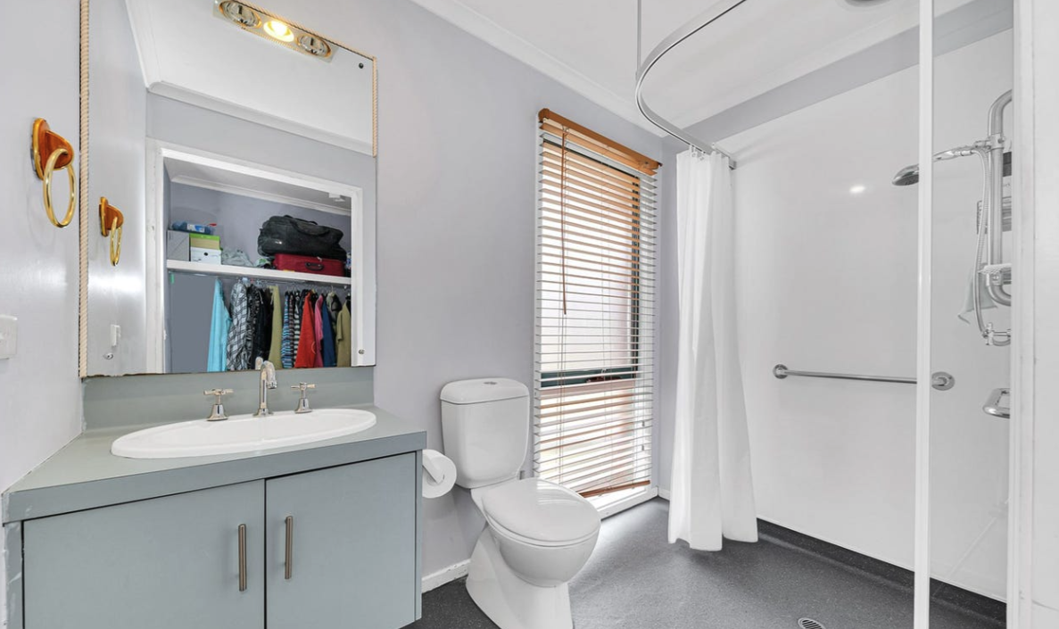 1 Bedroom Available in Hampton Park — Home image 5