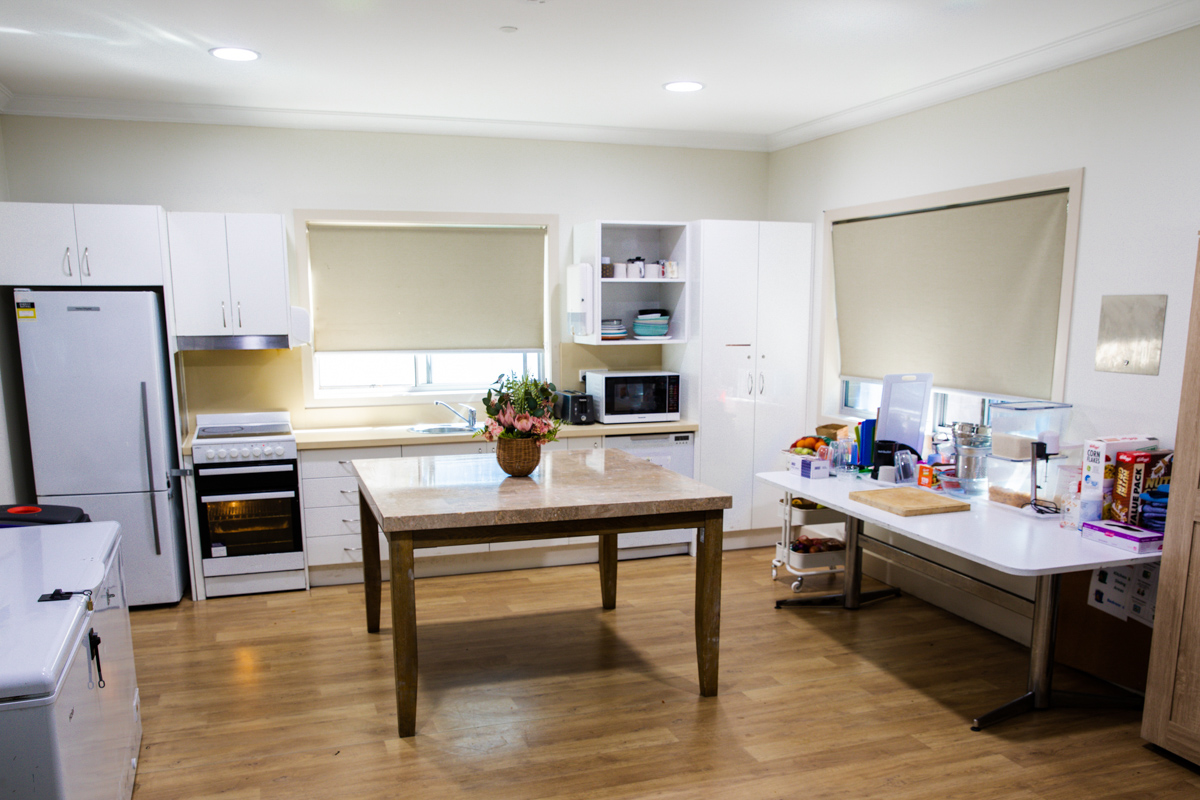 Lovely purpose-built property set in a leafy, residential area in North Ryde — Home image 13