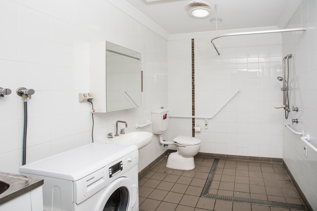 Lovely purpose-built property set in a leafy, residential area in North Ryde — Home image 81