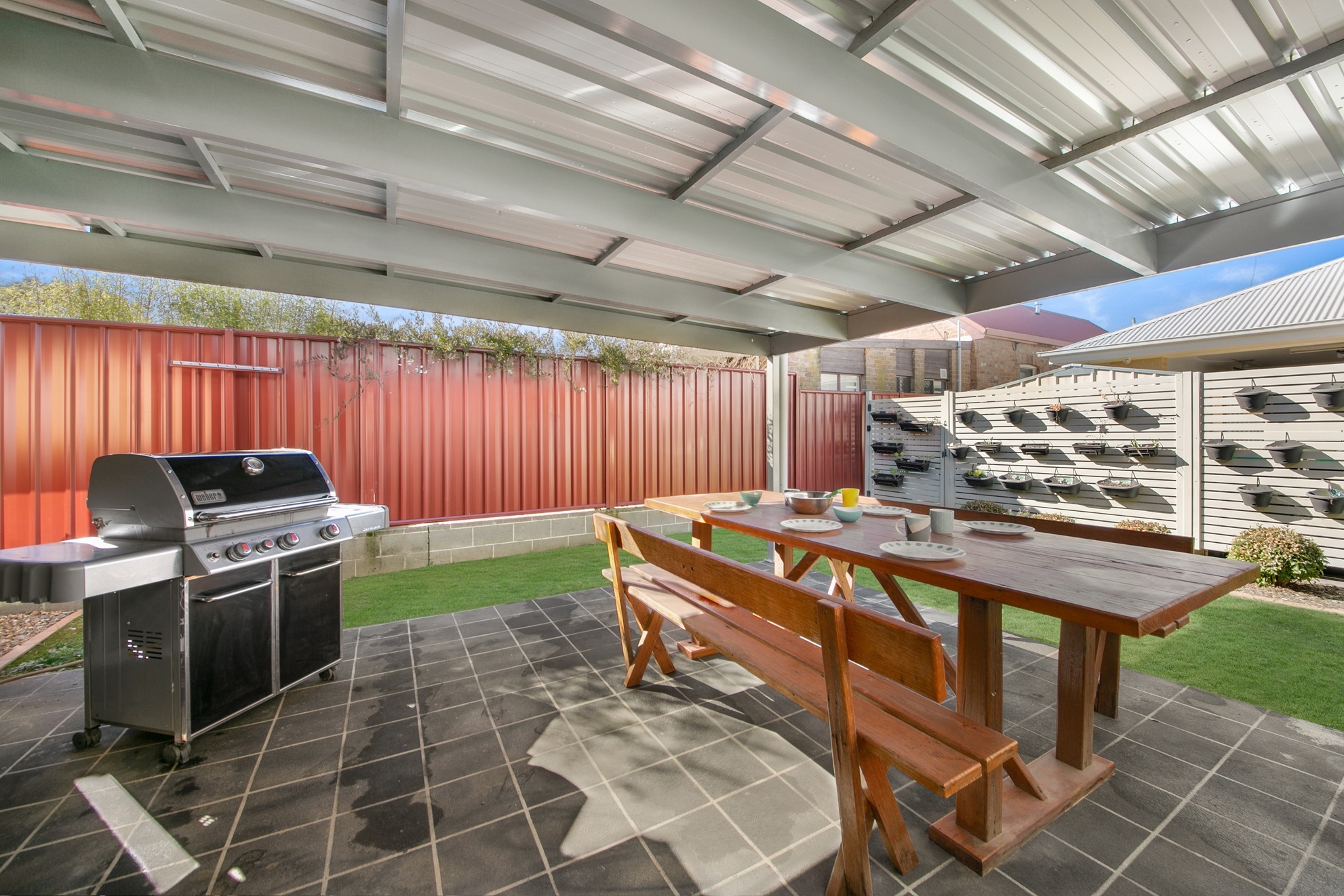 Modern, spacious villa, close to amenities in the historic town of Goulburn — Home image 2