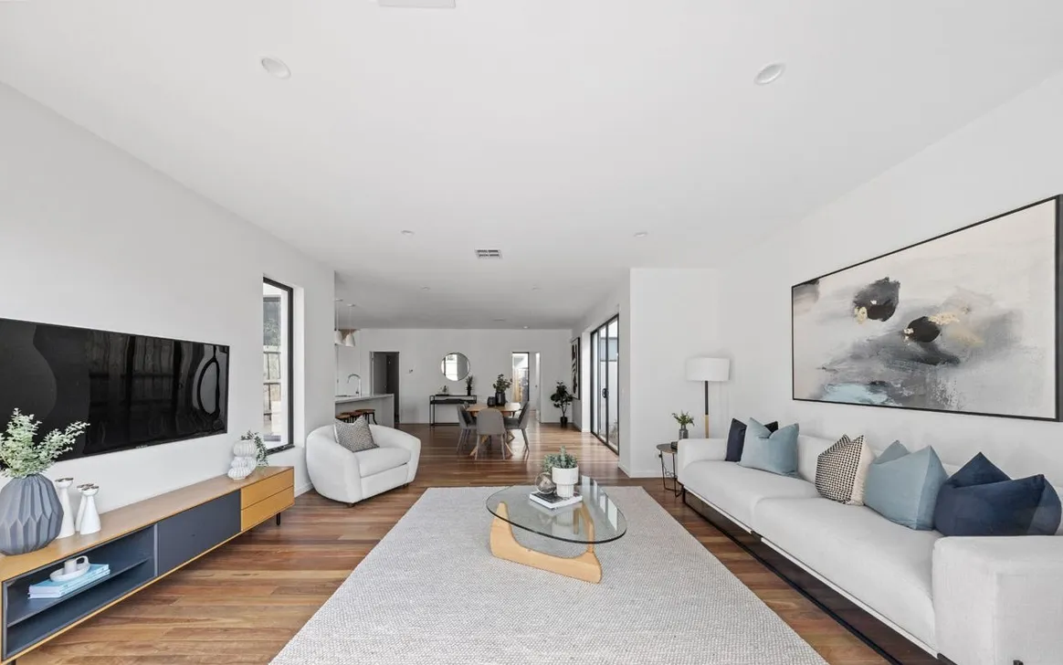Modern and Comfortable SIL Living in Essendon — Home image 4